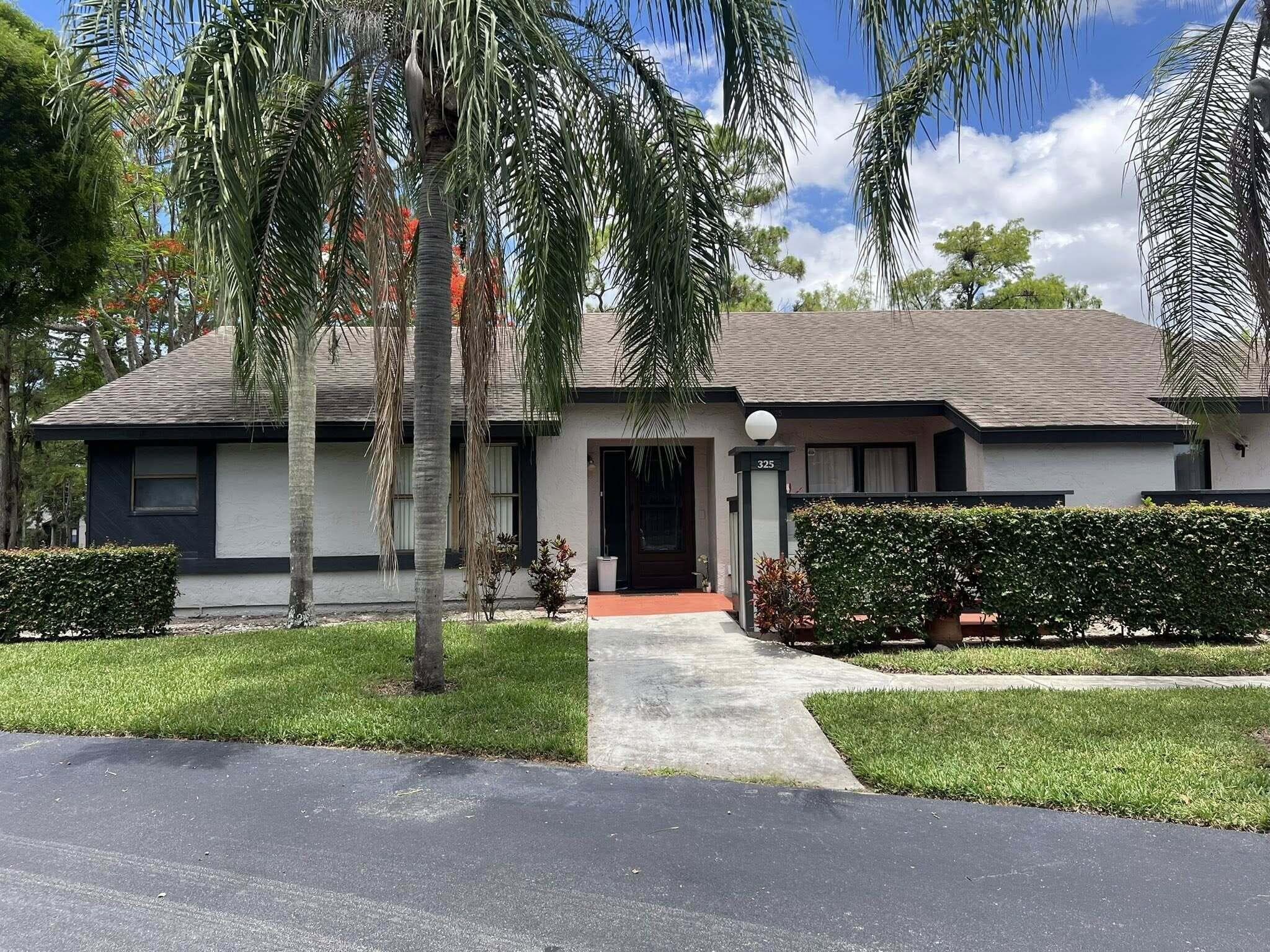 325 Pennington Court, Royal Palm Beach, FL 33411 — photo 2 of 5