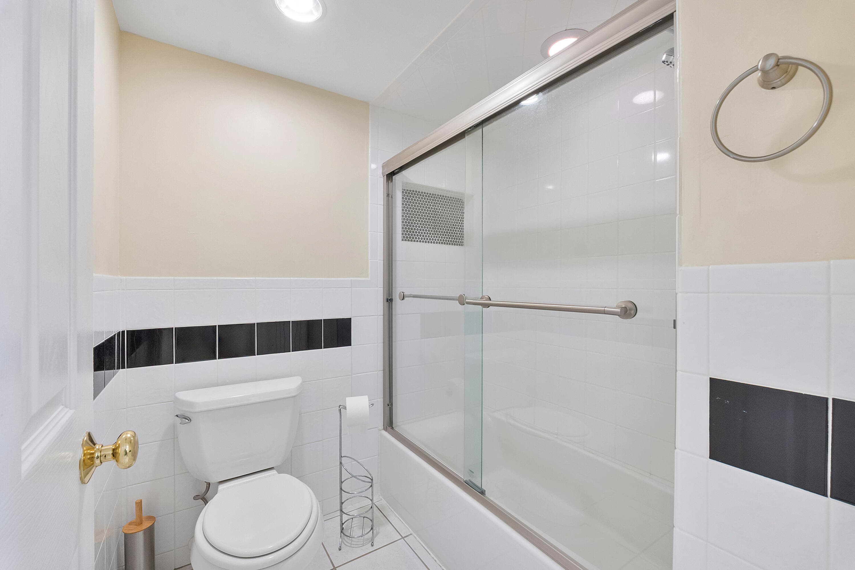 21852 Arriba 6-h, Boca Raton, FL 33433 — photo 17 of 42
