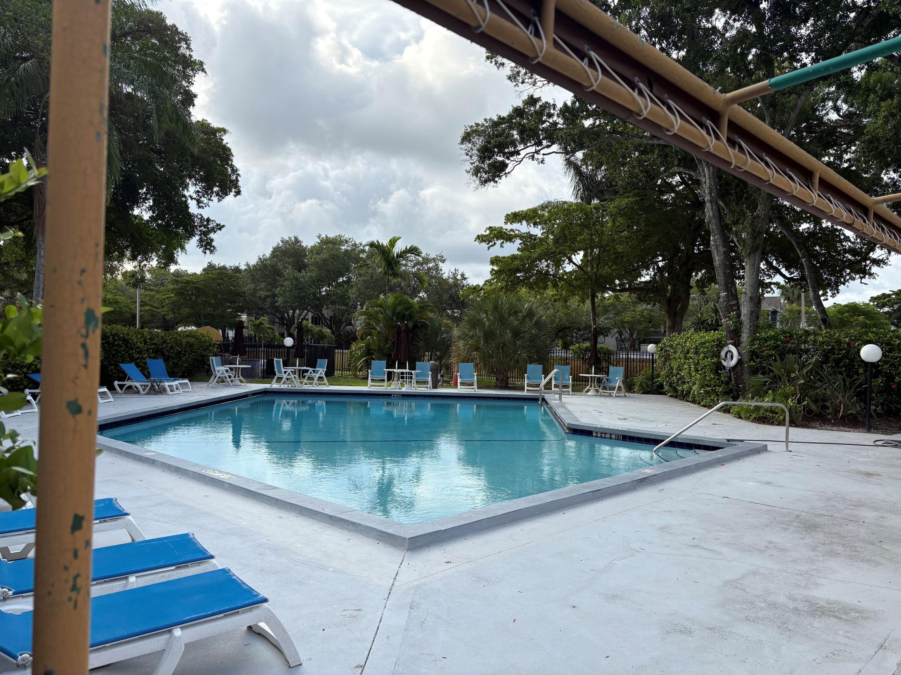 3031 N Oakland Forest Drive 201, Oakland Park, FL 33309 — photo 10 of 10