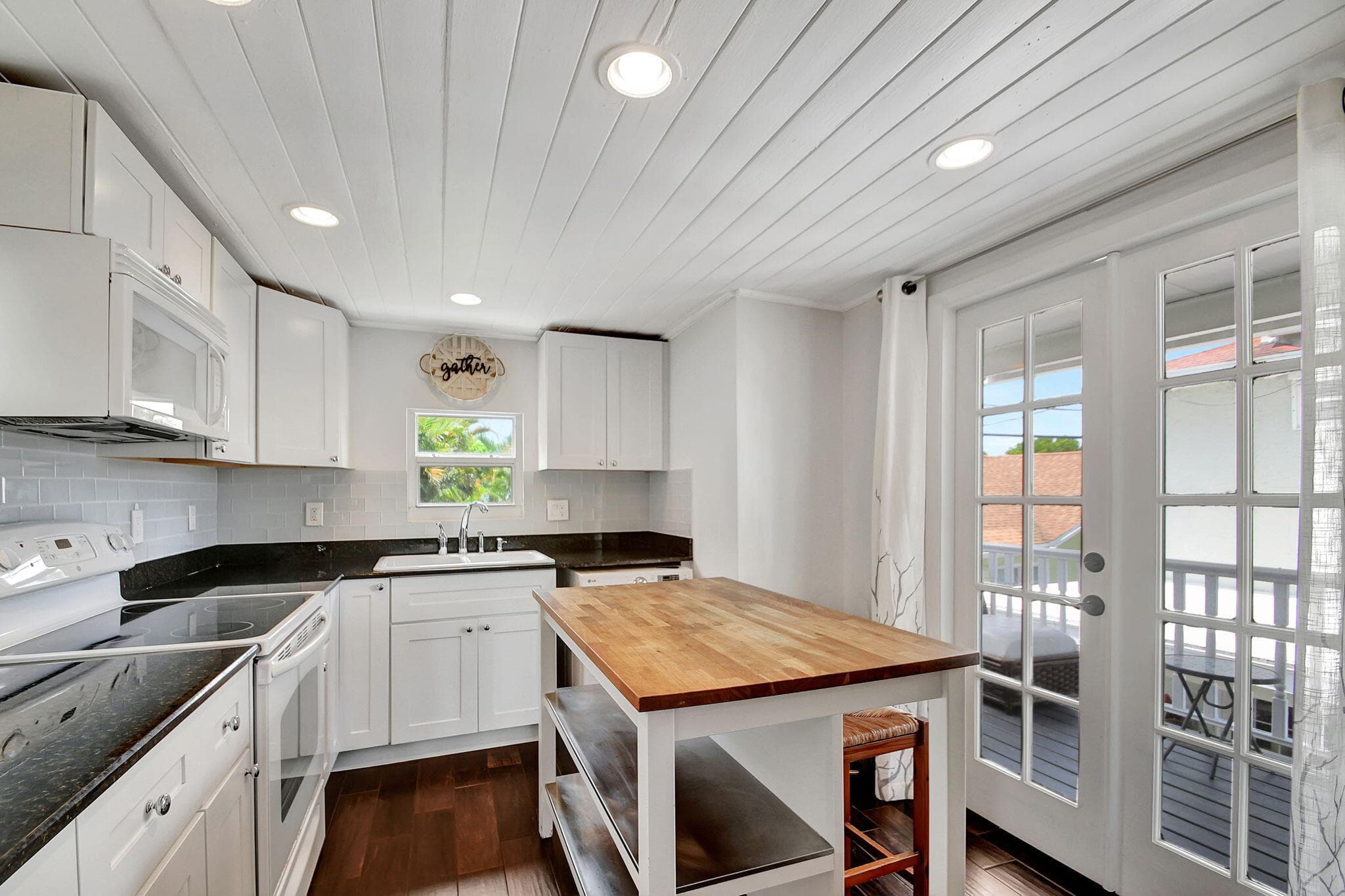 412 El Prado, West Palm Beach, FL 33405 — photo 47 of 59