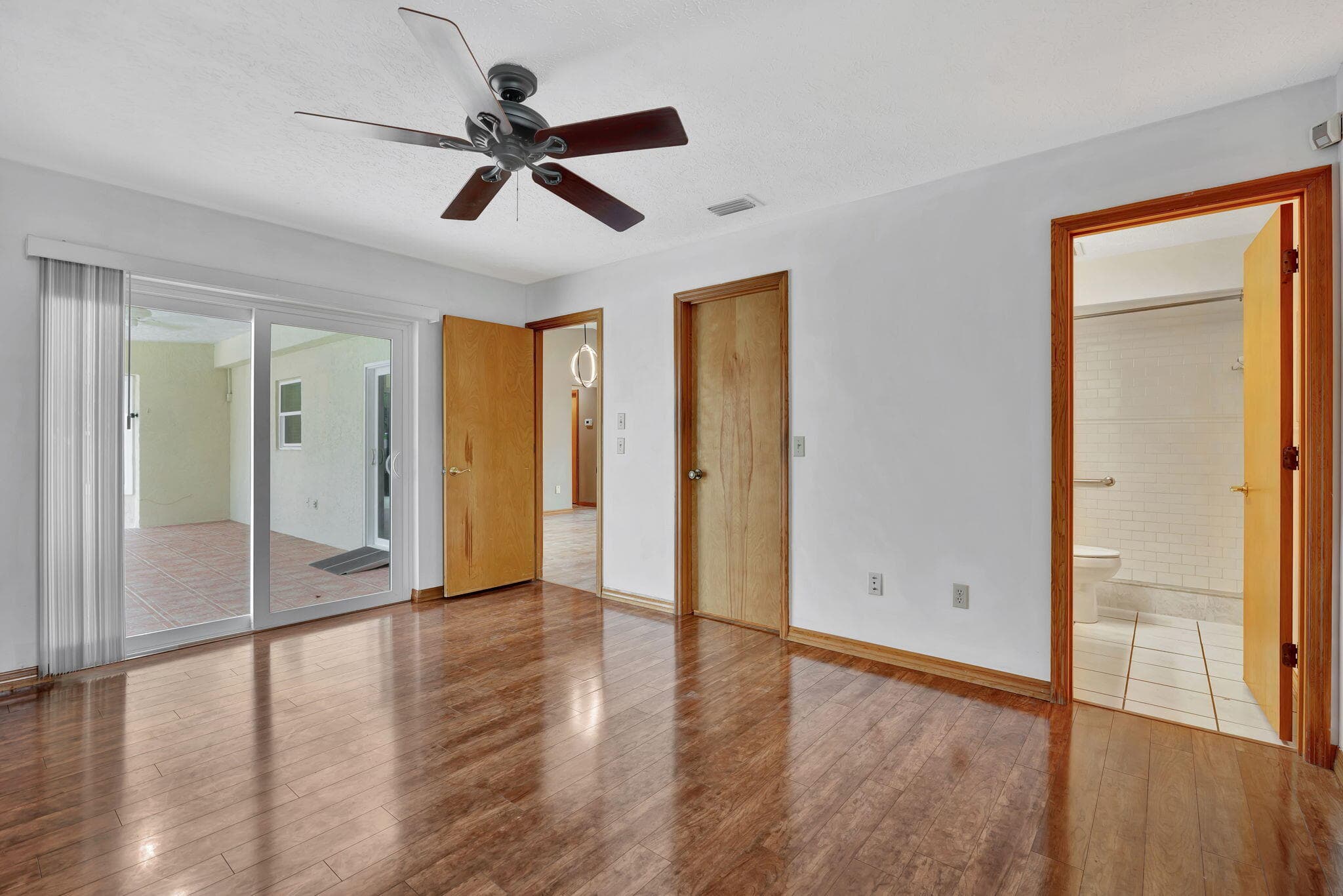 661 SE Crescent Avenue, Port St. Lucie, FL 34984 — photo 15 of 30