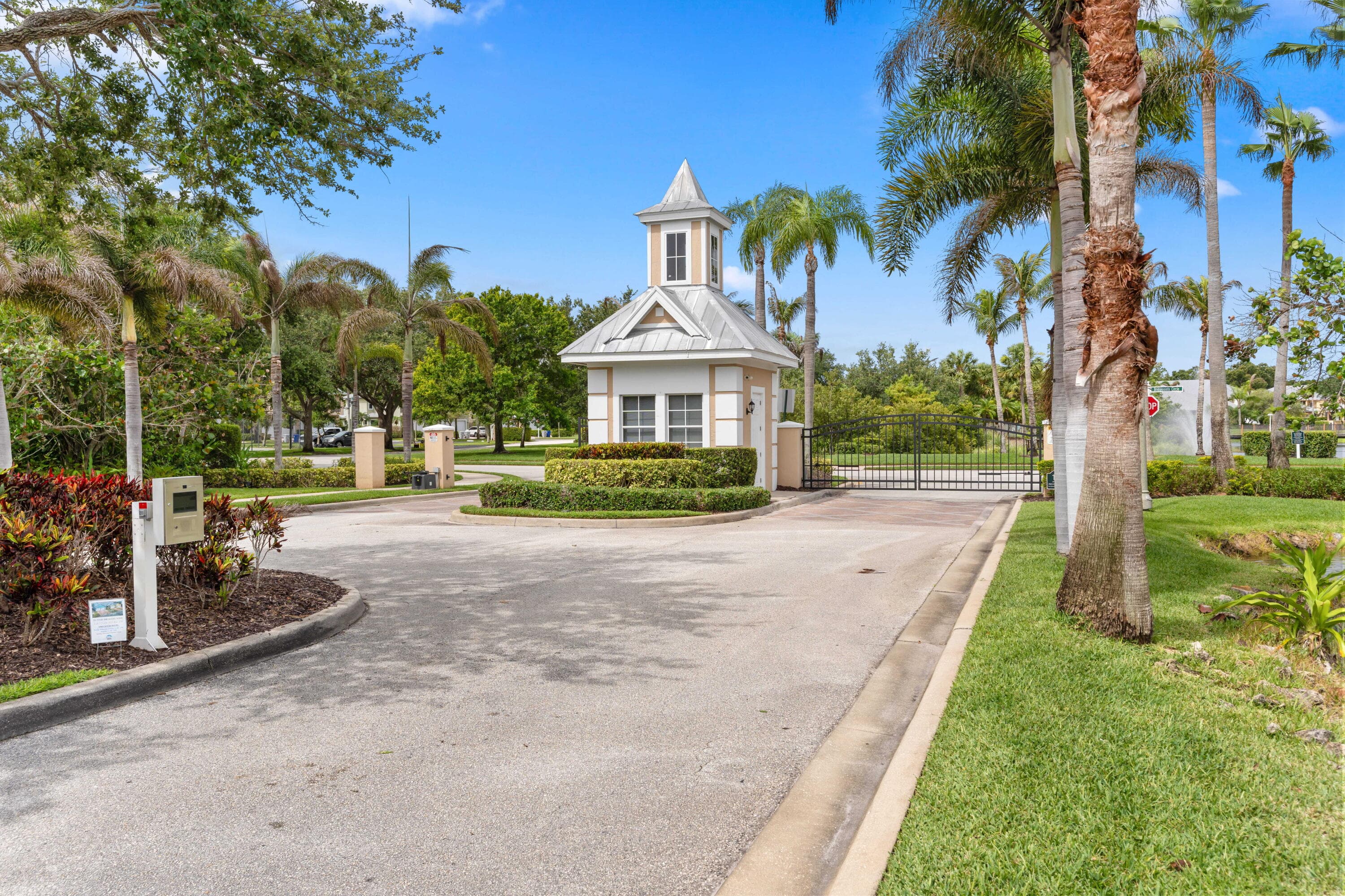 2025 Bridgepointe Circle 118, Vero Beach, FL 32967 — photo 27 of 34