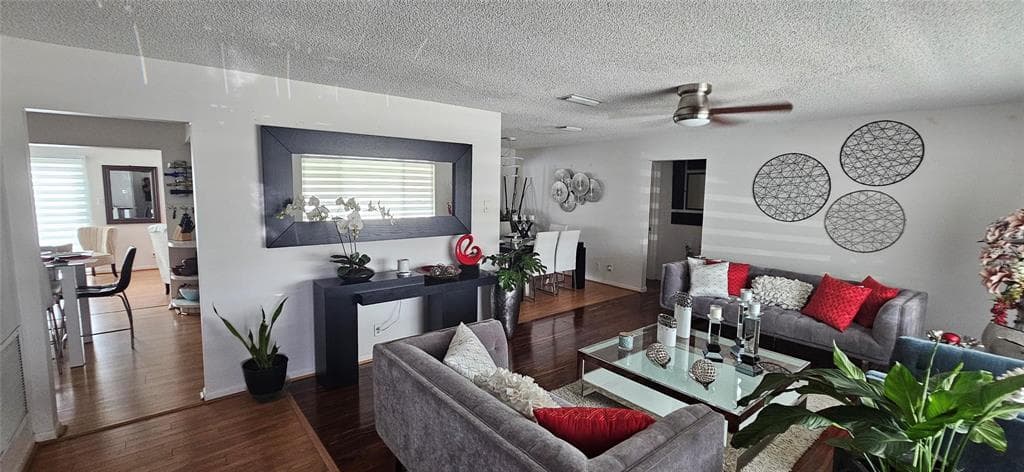 7000 NW 11th Street, Margate, FL 33063 — photo 8 of 11