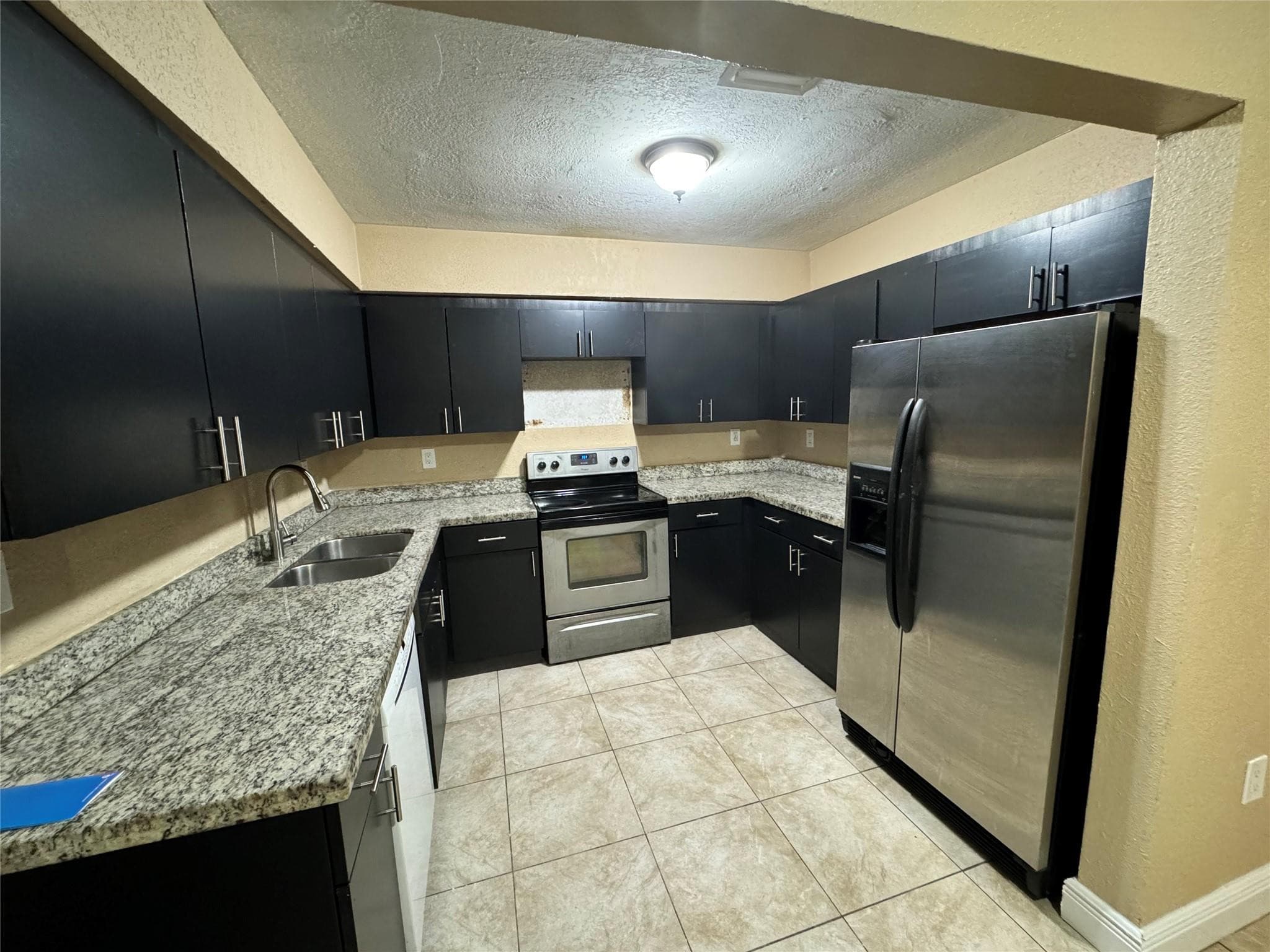 2091 Oleander Drive, Miramar, FL 33023 — photo 4 of 12