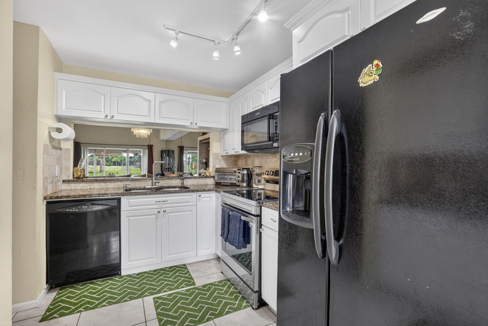 7426 Pinewalk Drive S 19-4, Margate, FL 33063 — photo 5 of 46