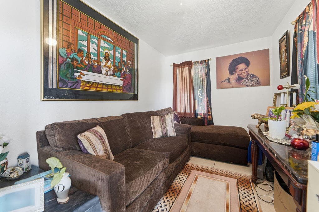 1021 14th Street, West Palm Beach, FL 33401 — photo 7 of 18