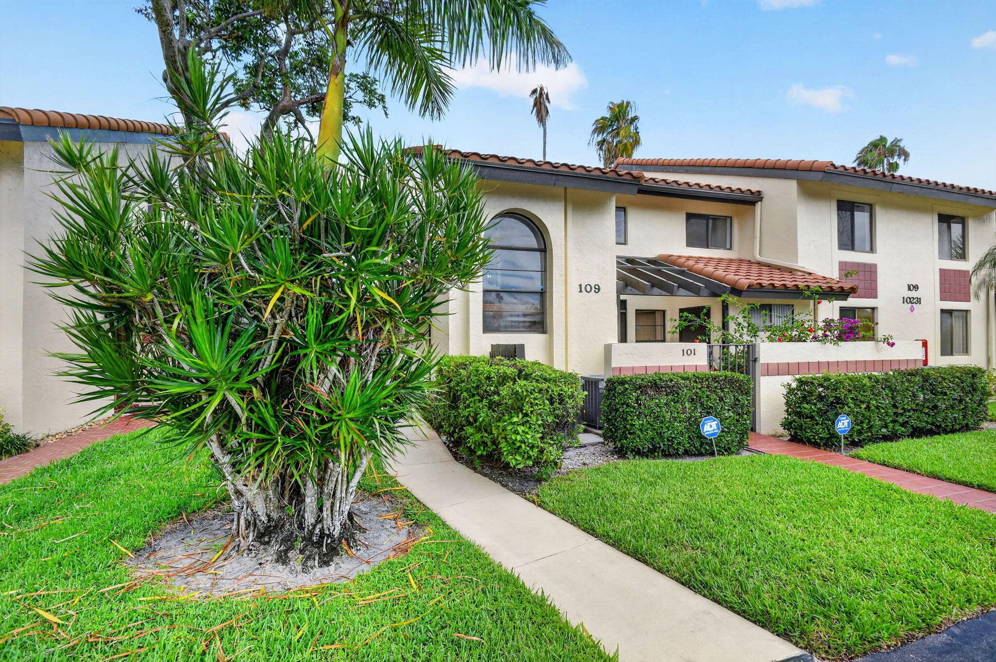 10231 N Circle Lake Drive 201, Boynton Beach, FL 33437 — photo 39 of 77