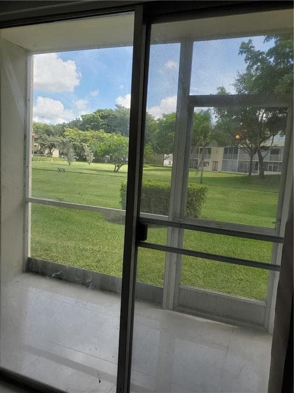 251 SW 134th Way 109m, Pembroke Pines, FL 33027 — photo 8 of 17