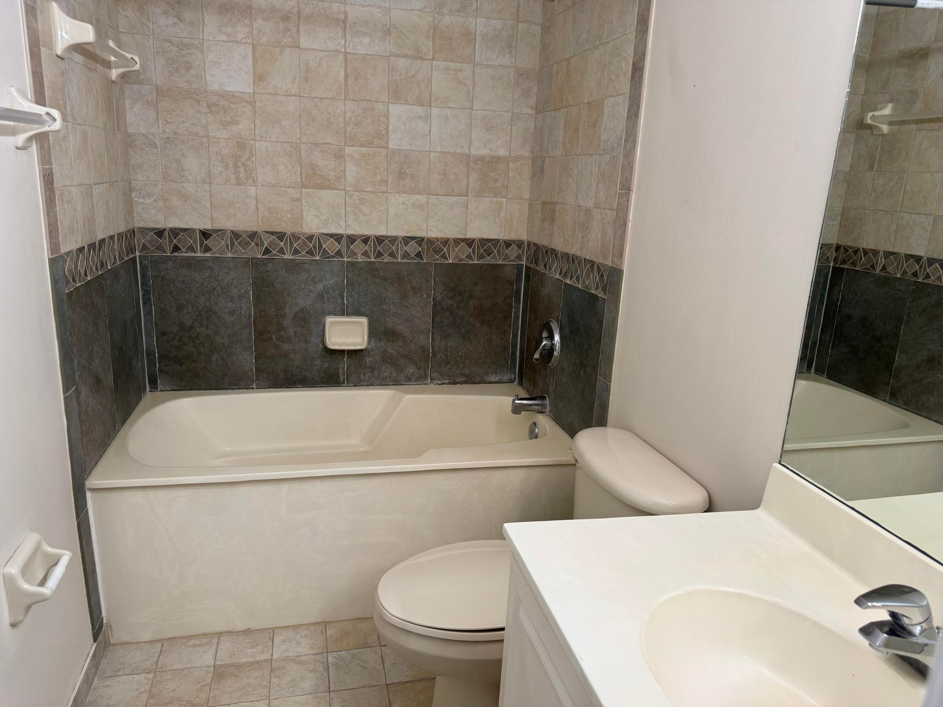 3472 Commodore Court, West Palm Beach, FL 33411 — photo 20 of 33