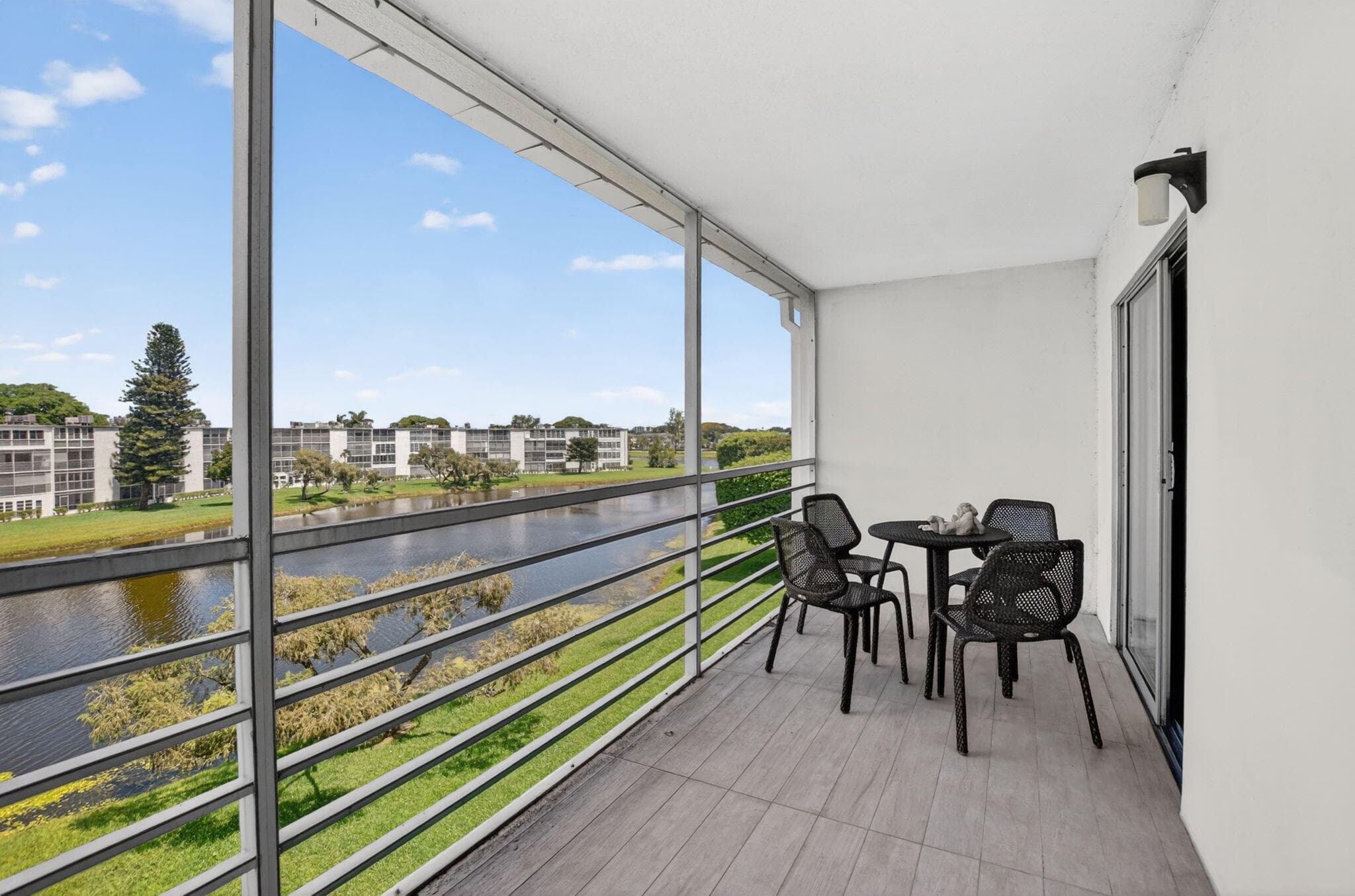 4024 Guildford E 4024, Boca Raton, FL 33434 — photo 17 of 76