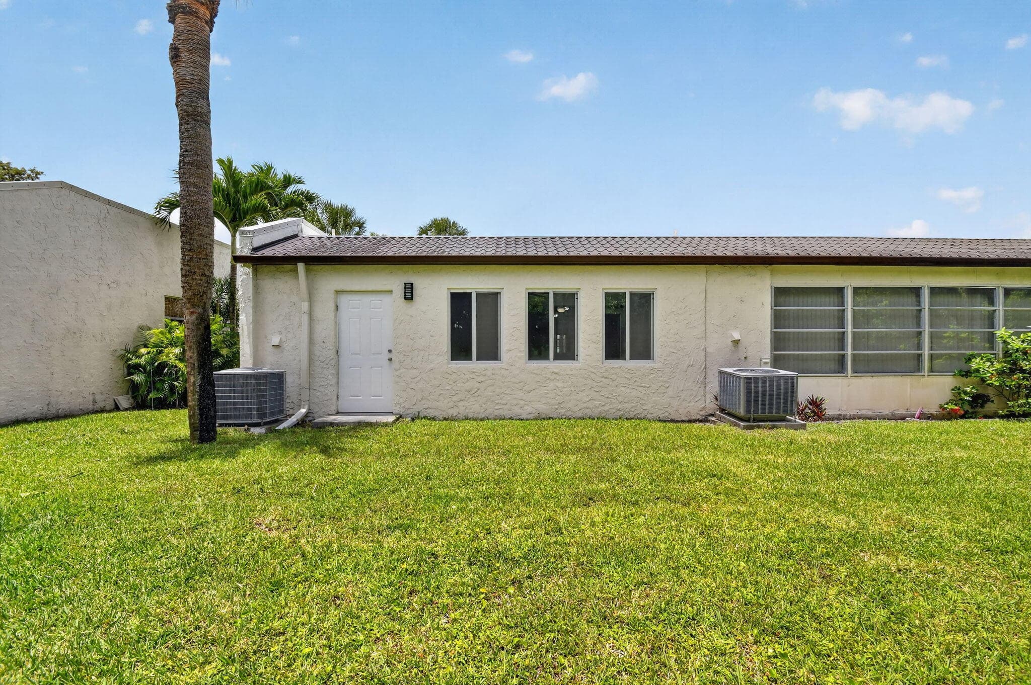 112 Lake Olive Drive, Royal Palm Beach, FL 33411 — photo 35 of 64