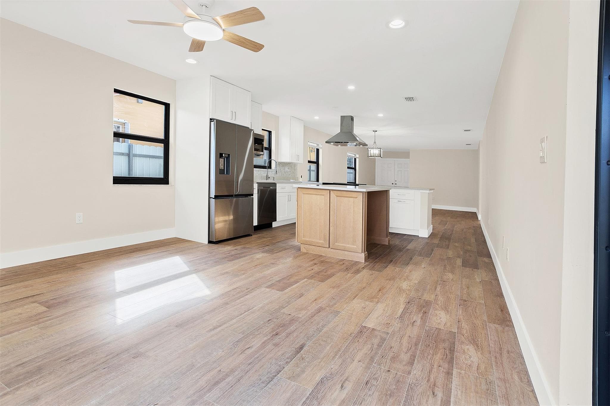 391 NW 58th Avenue, Miami, FL 33126 — photo 21 of 49