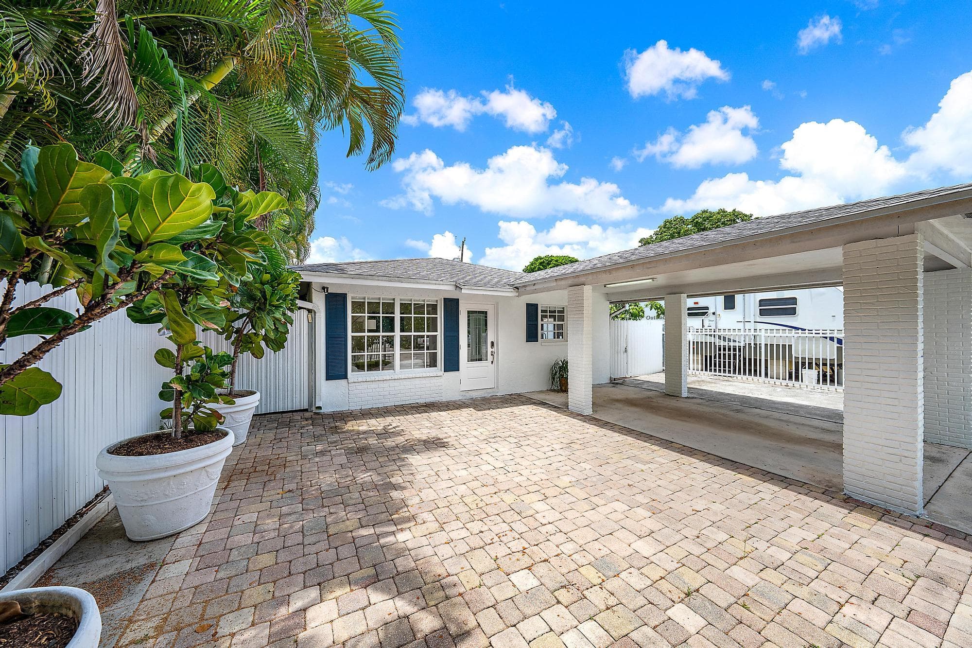 904 Ortega Road, West Palm Beach, FL 33405 — photo 4 of 21