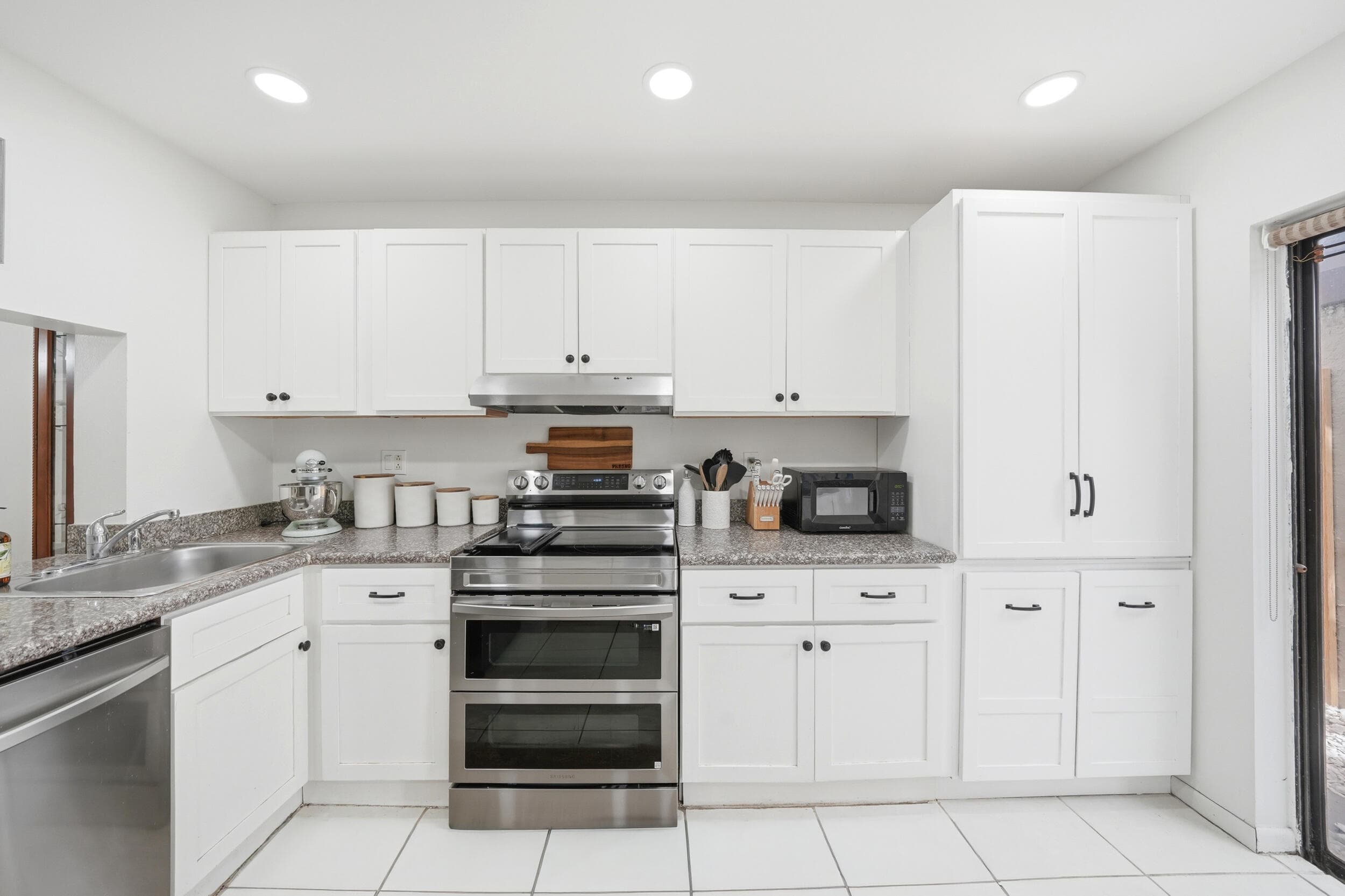 4737 NW 82nd Avenue 1207, Lauderhill, FL 33351 — photo 24 of 37