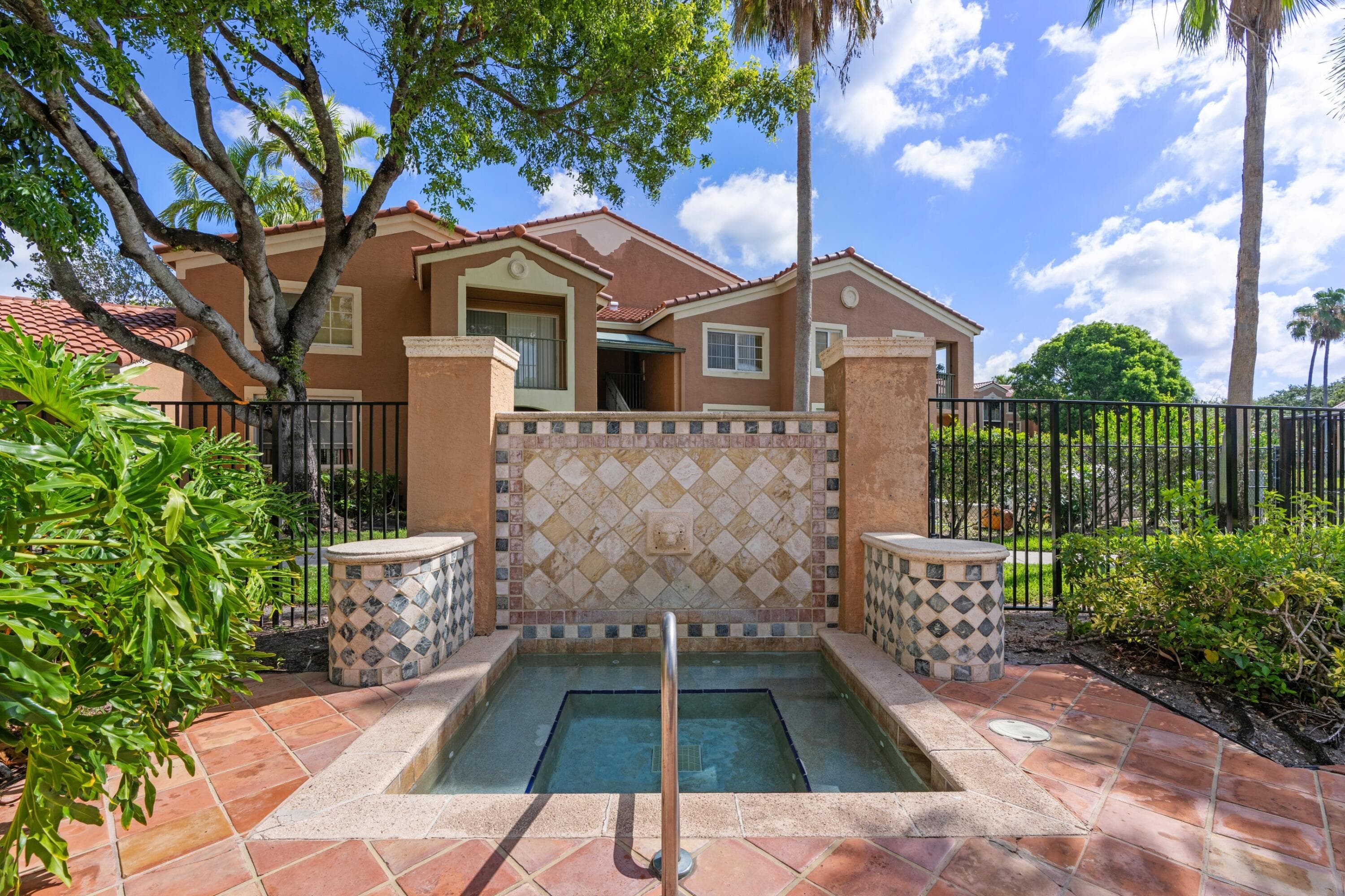4828 N State Road 7 8306, Coconut Creek, FL 33073 — photo 19 of 23