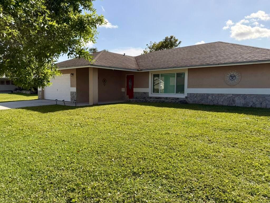 147 Sunflower Circle, Royal Palm Beach, FL 33411 — photo 3 of 37