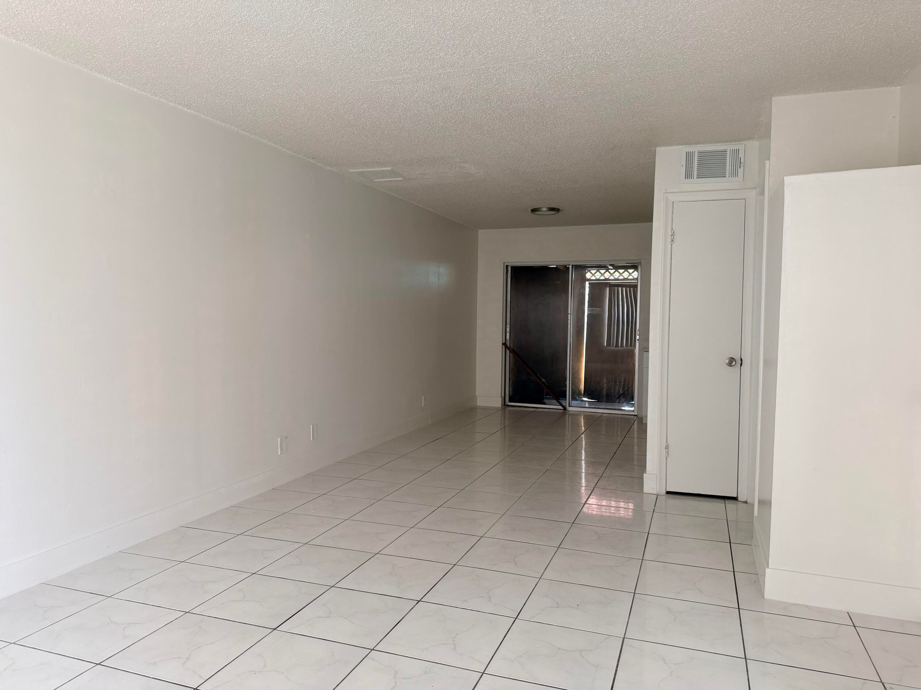 2552 NW 52nd Avenue B19, Lauderhill, FL 33313 — photo 7 of 12