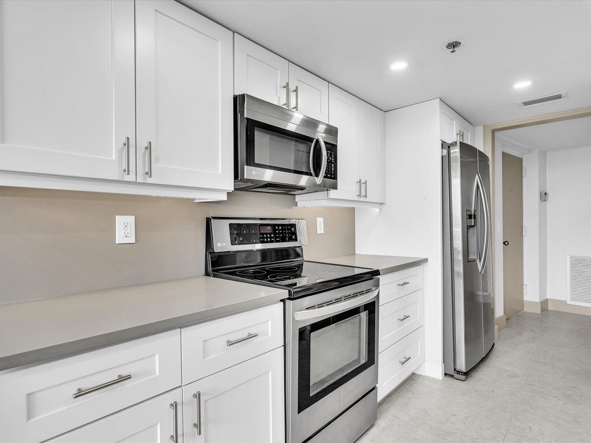 3360 S Ocean Boulevard 2a, Palm Beach, FL 33480 — photo 8 of 46