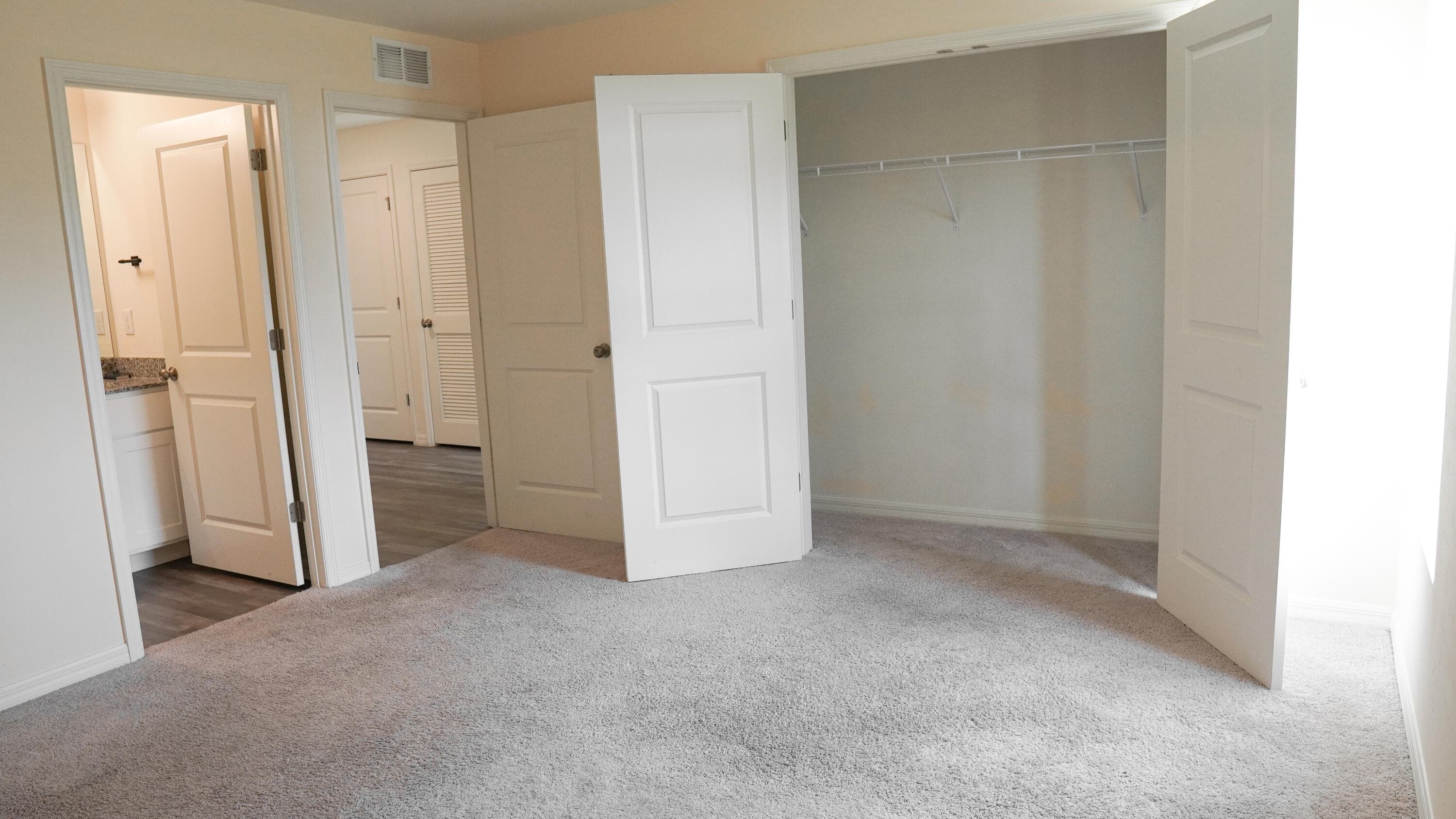 26 NE 12th Terrace, Cape Coral, FL 33909 — photo 11 of 31