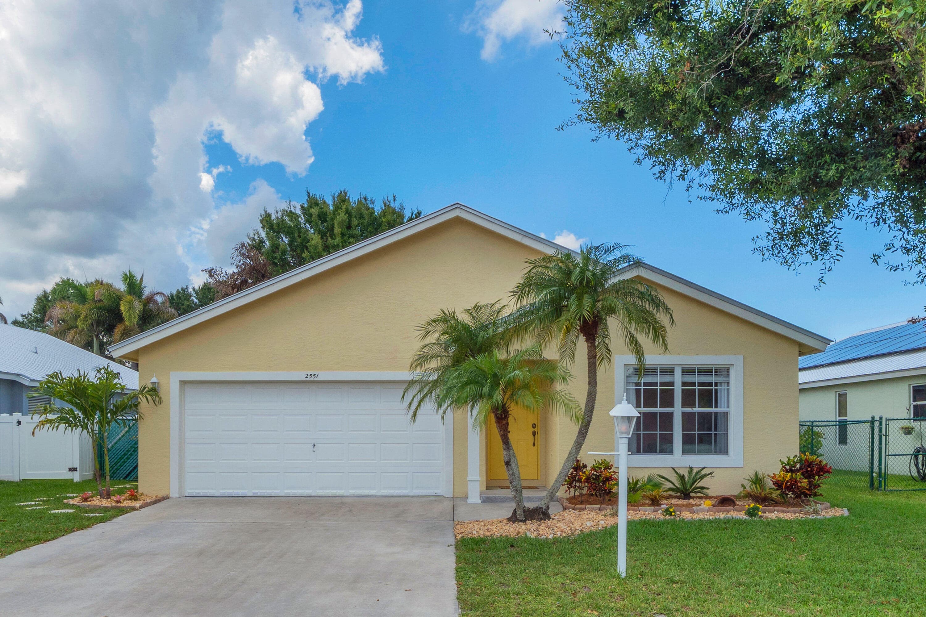 2551 SW Riviera Road, Stuart, FL 34997 — photo 6 of 77