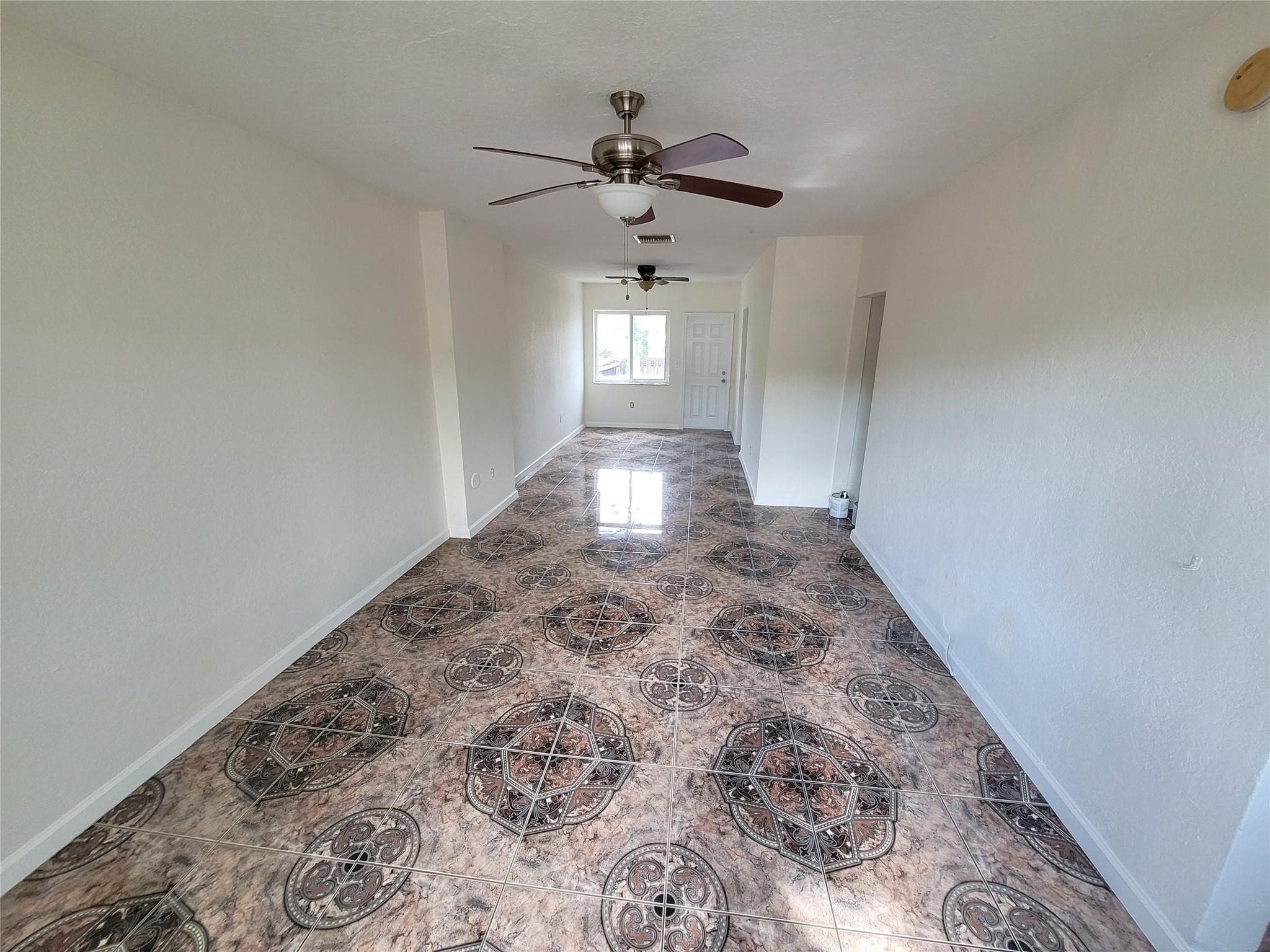 8451 NW 4th Avenue 8451, Miami, FL 33150 — photo 4 of 13