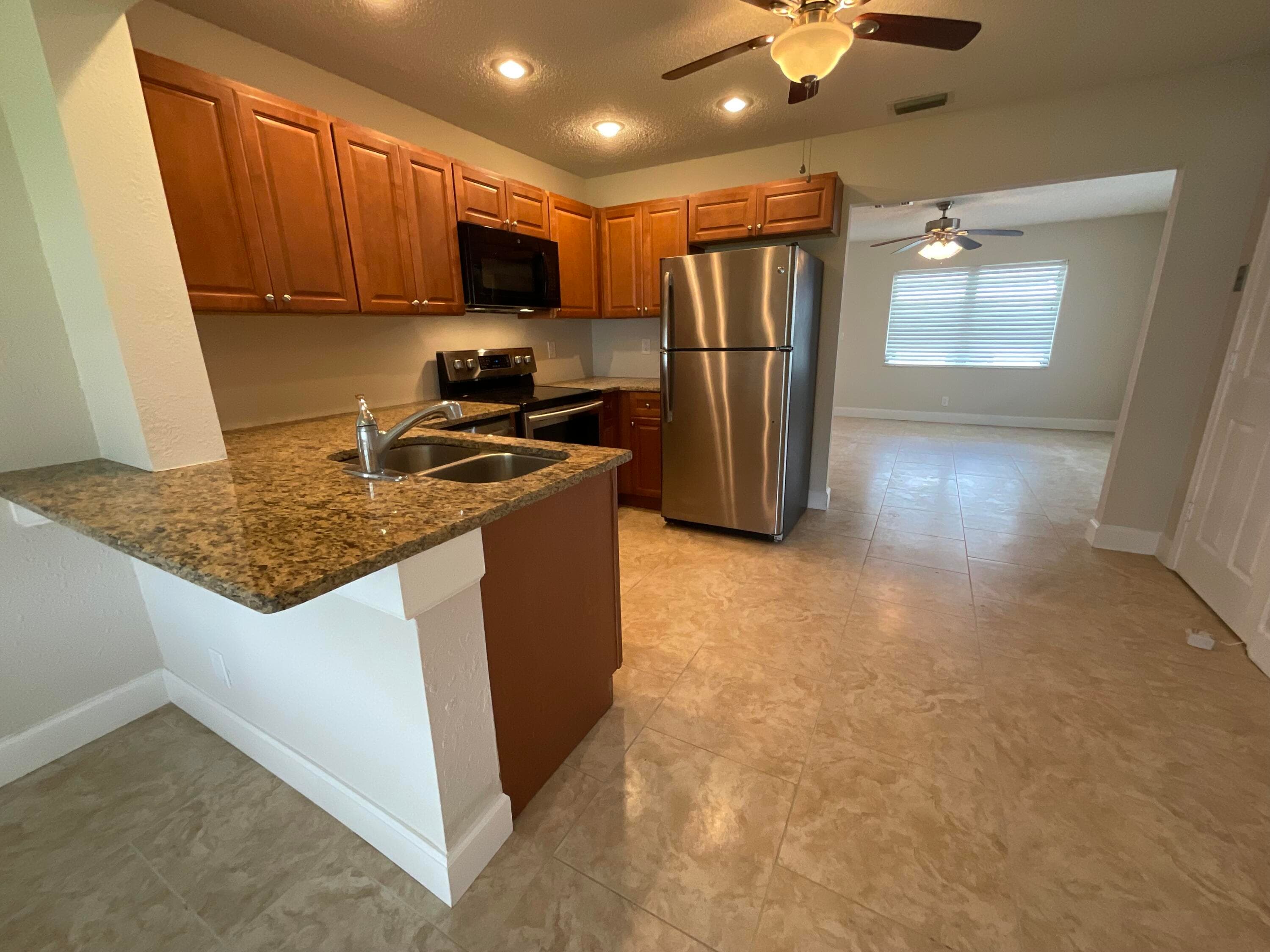 2016 SW 16th Avenue, Boynton Beach, FL 33426 — photo 3 of 25