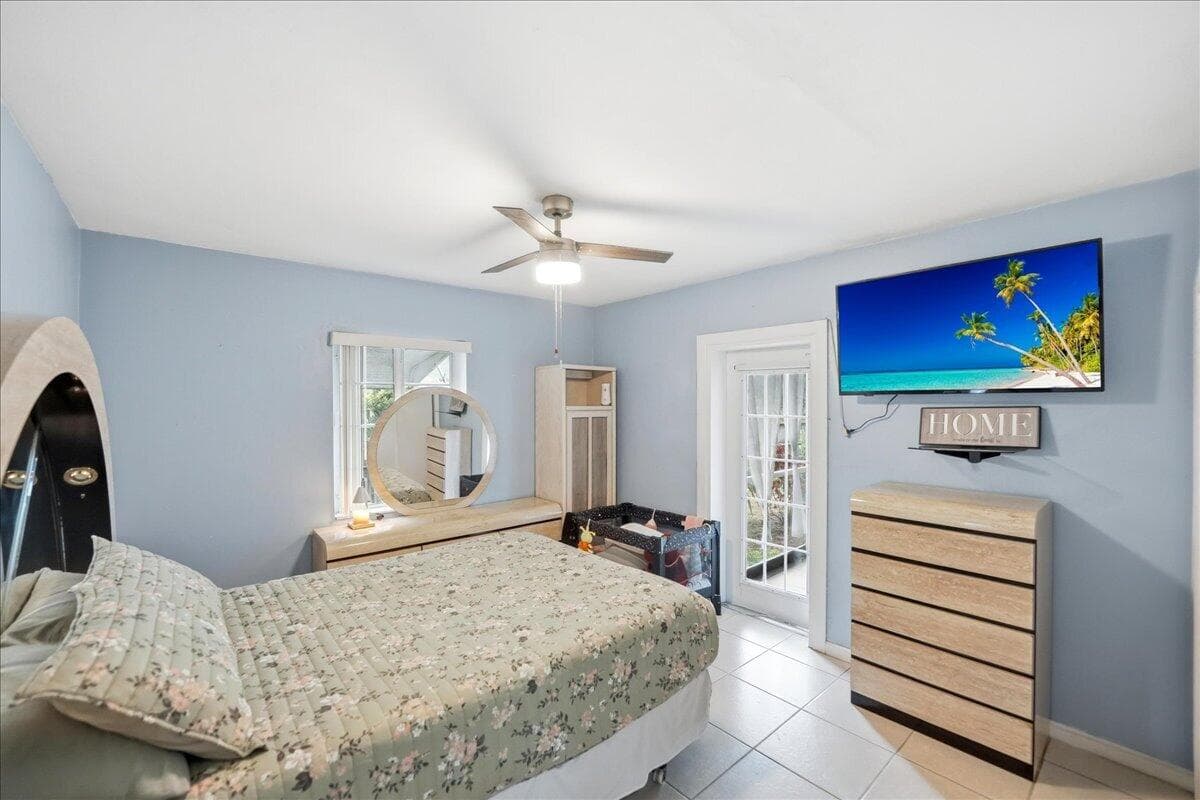 1219 N E Street, Lake Worth, FL 33460 — photo 13 of 25