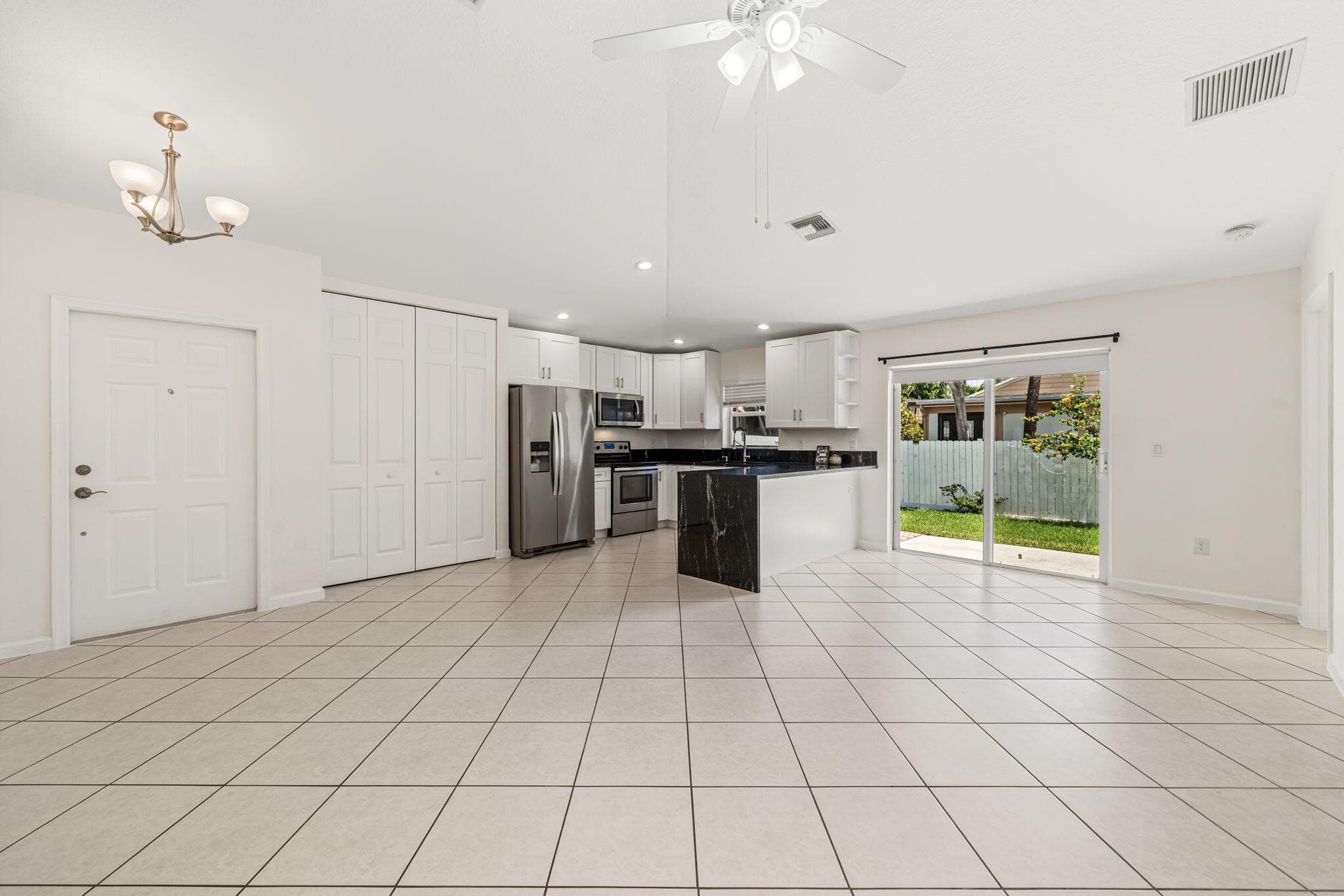 6196 Azalea Circle, West Palm Beach, FL 33415 — photo 8 of 35