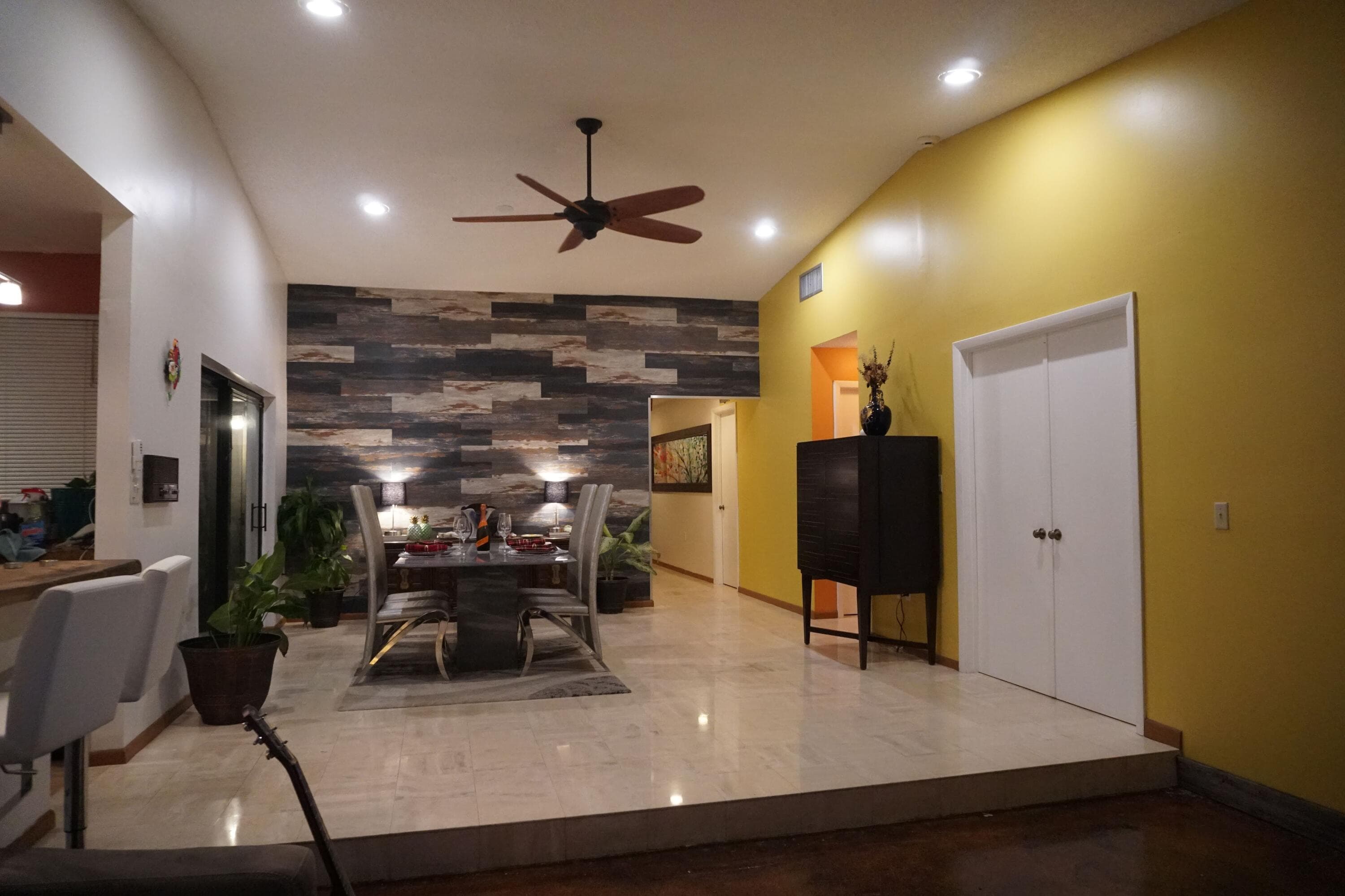 414 NE 195th Street 414, Miami, FL 33179 — photo 1 of 7