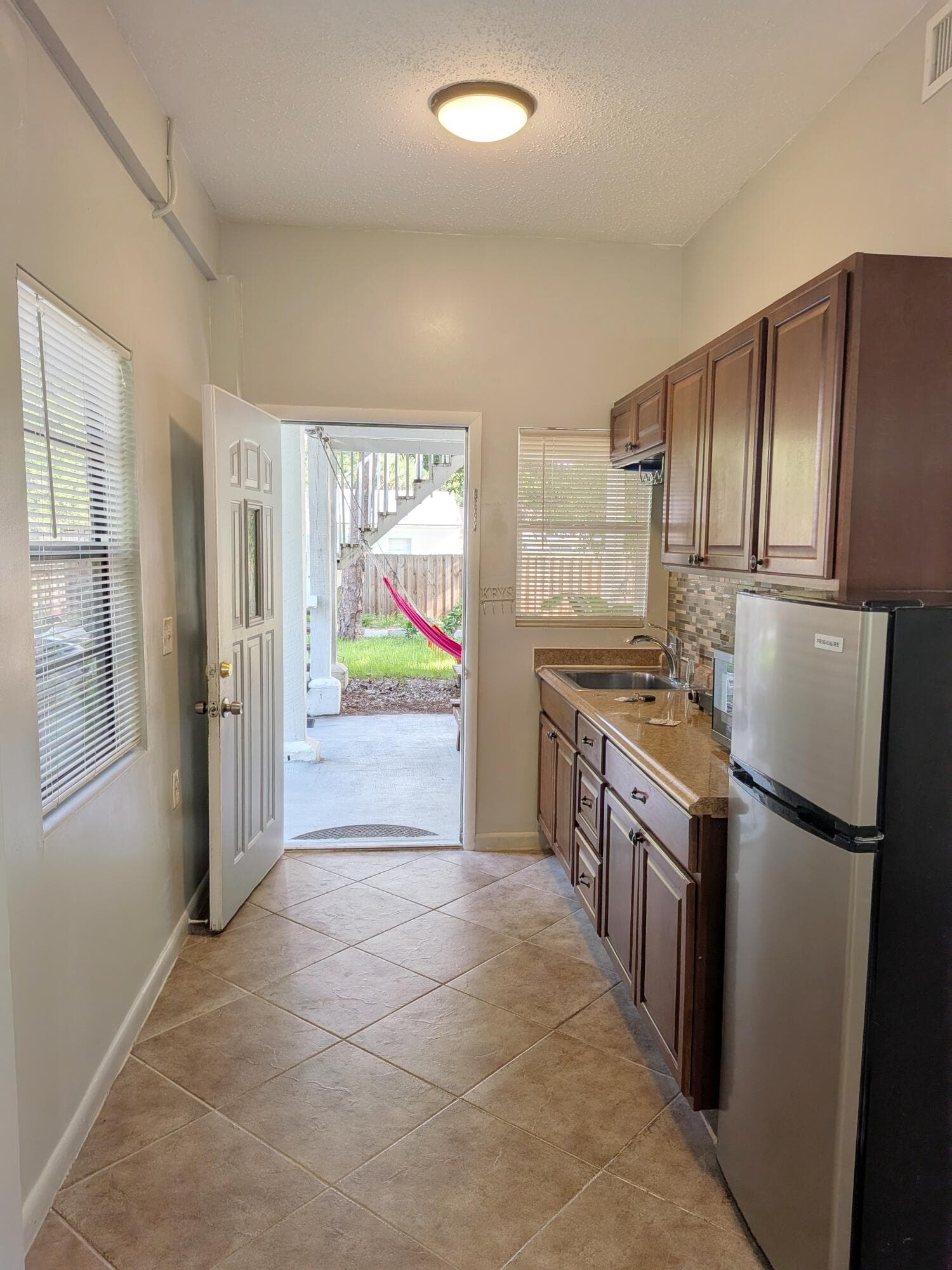1866 9th Place, Vero Beach, FL 32960 — photo 5 of 14