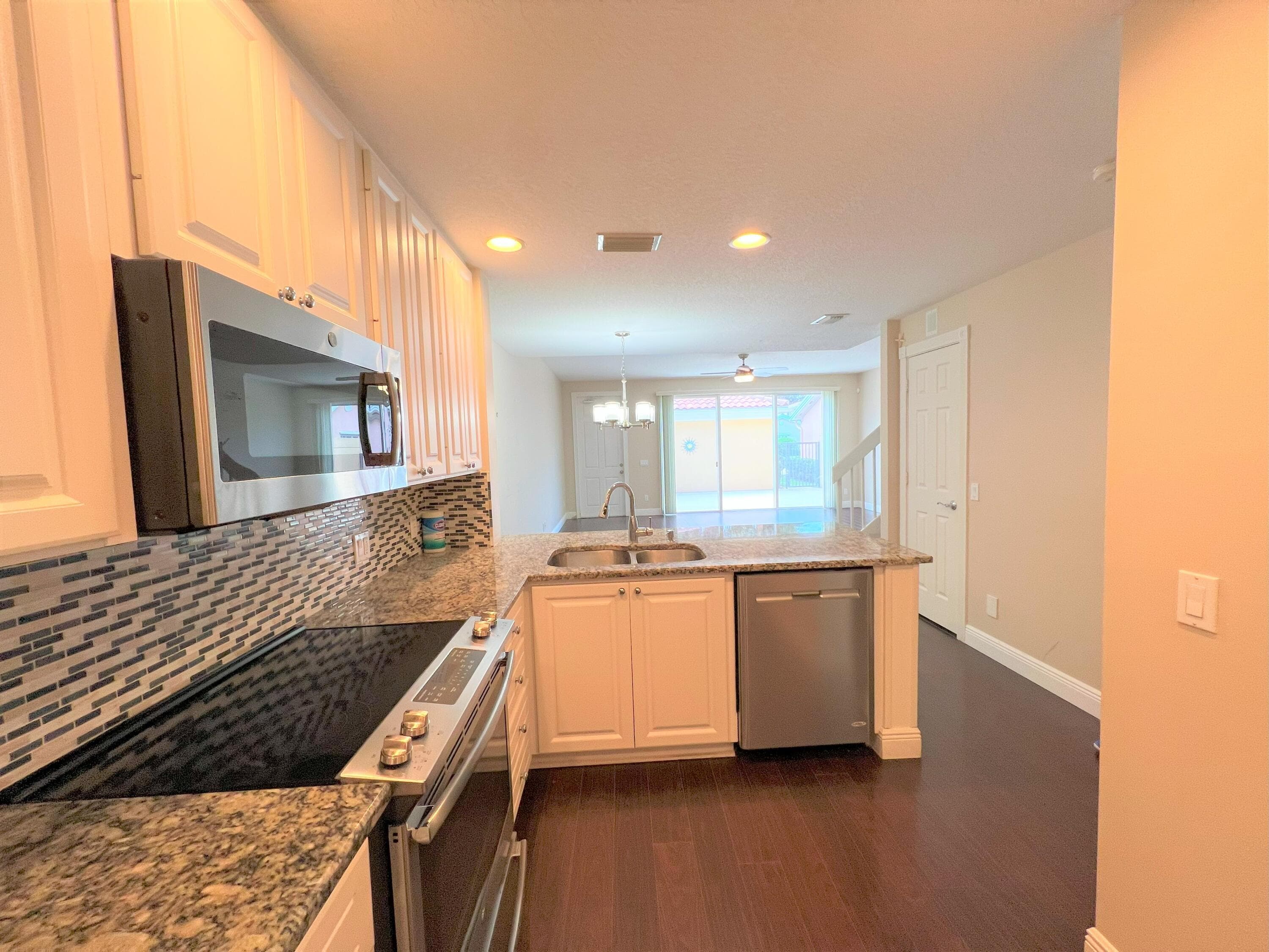 3368 Greenway Drive, Jupiter, FL 33458 — photo 9 of 32