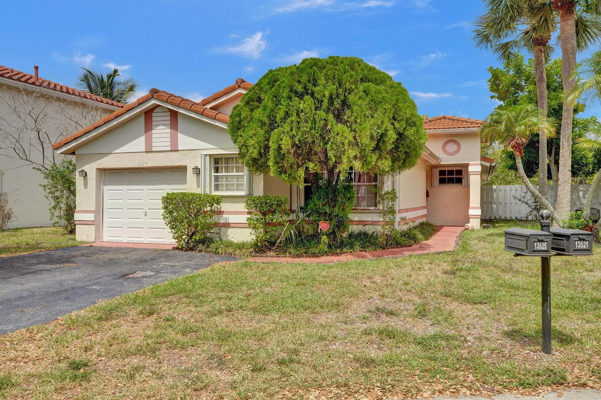 13525 NW 5th Court, Plantation, FL 33325 — photo 2 of 15