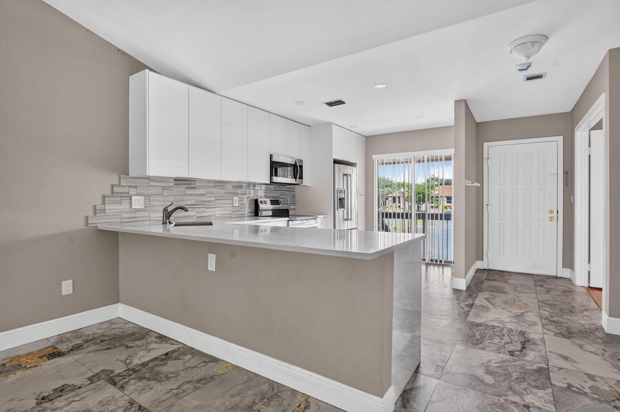301 Club Circle 208, Boca Raton, FL 33487 — photo 1 of 36