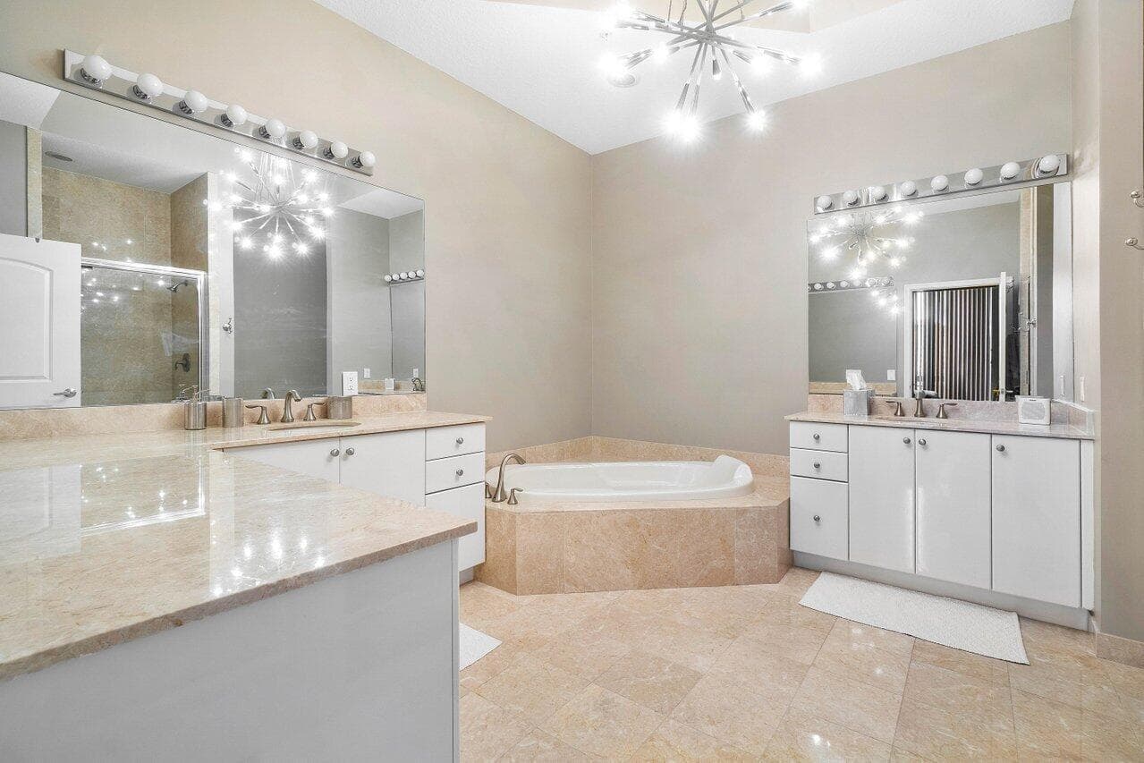 701 S Olive Avenue 303, West Palm Beach, FL 33401 — photo 12 of 26
