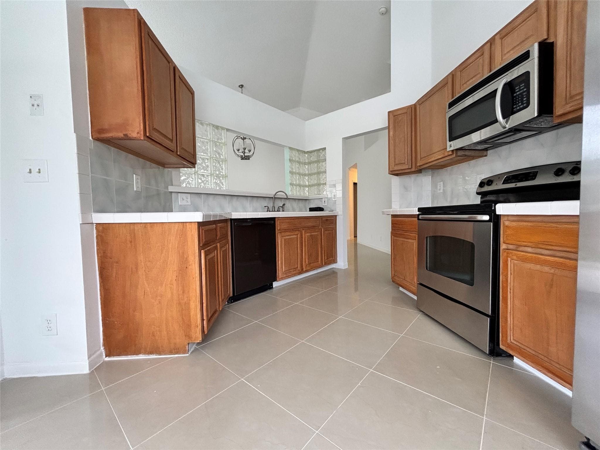 2990 NW 68th Avenue, Margate, FL 33063 — photo 15 of 42