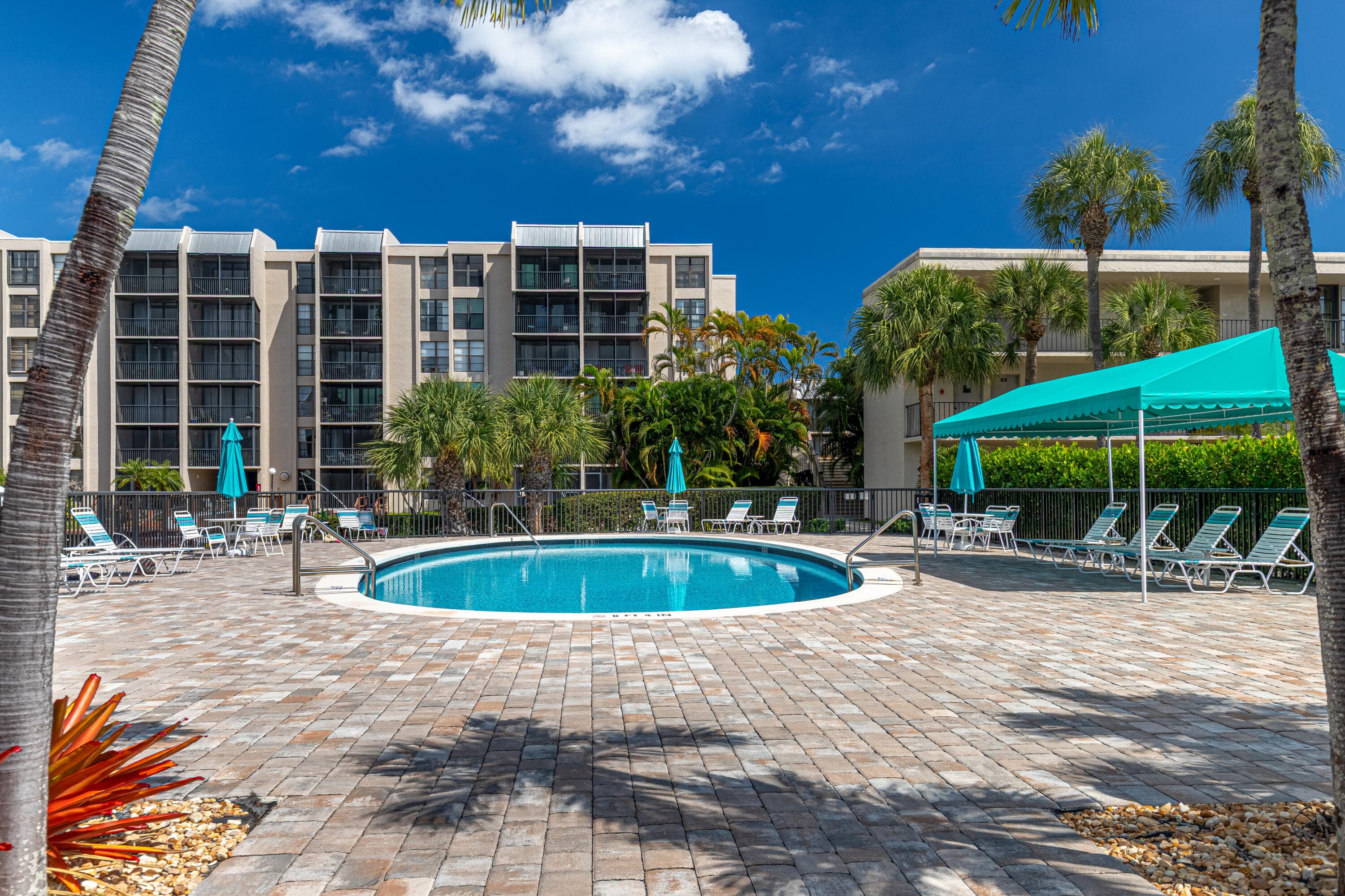 6 Royal Palm Way 211, Boca Raton, FL 33432 — photo 2 of 33