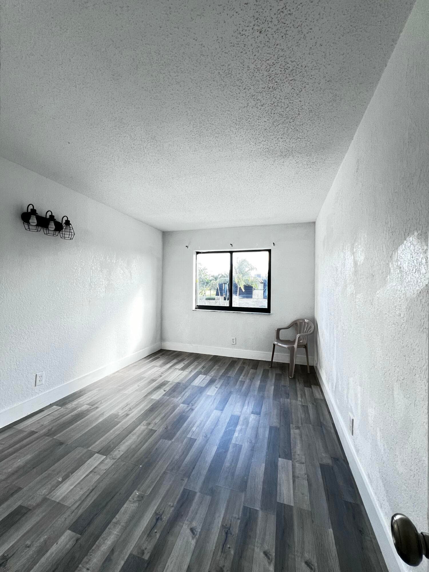 295 Woodland Road, Palm Springs, FL 33461 — photo 12 of 21