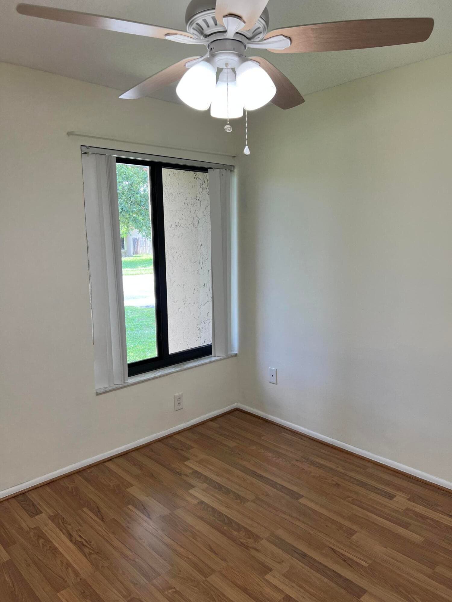 8511 NW 8th Street, Pembroke Pines, FL 33024 — photo 20 of 31
