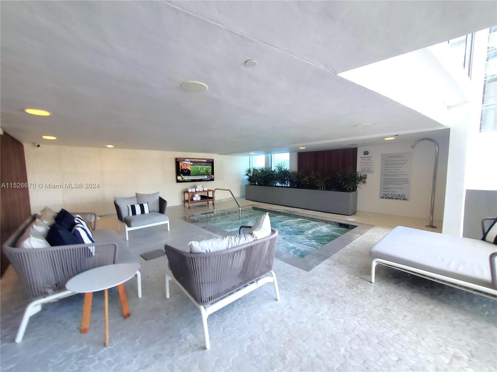 17001 Collins Avenue 4204, Sunny Isles Beach, FL 33160 — photo 26 of 33