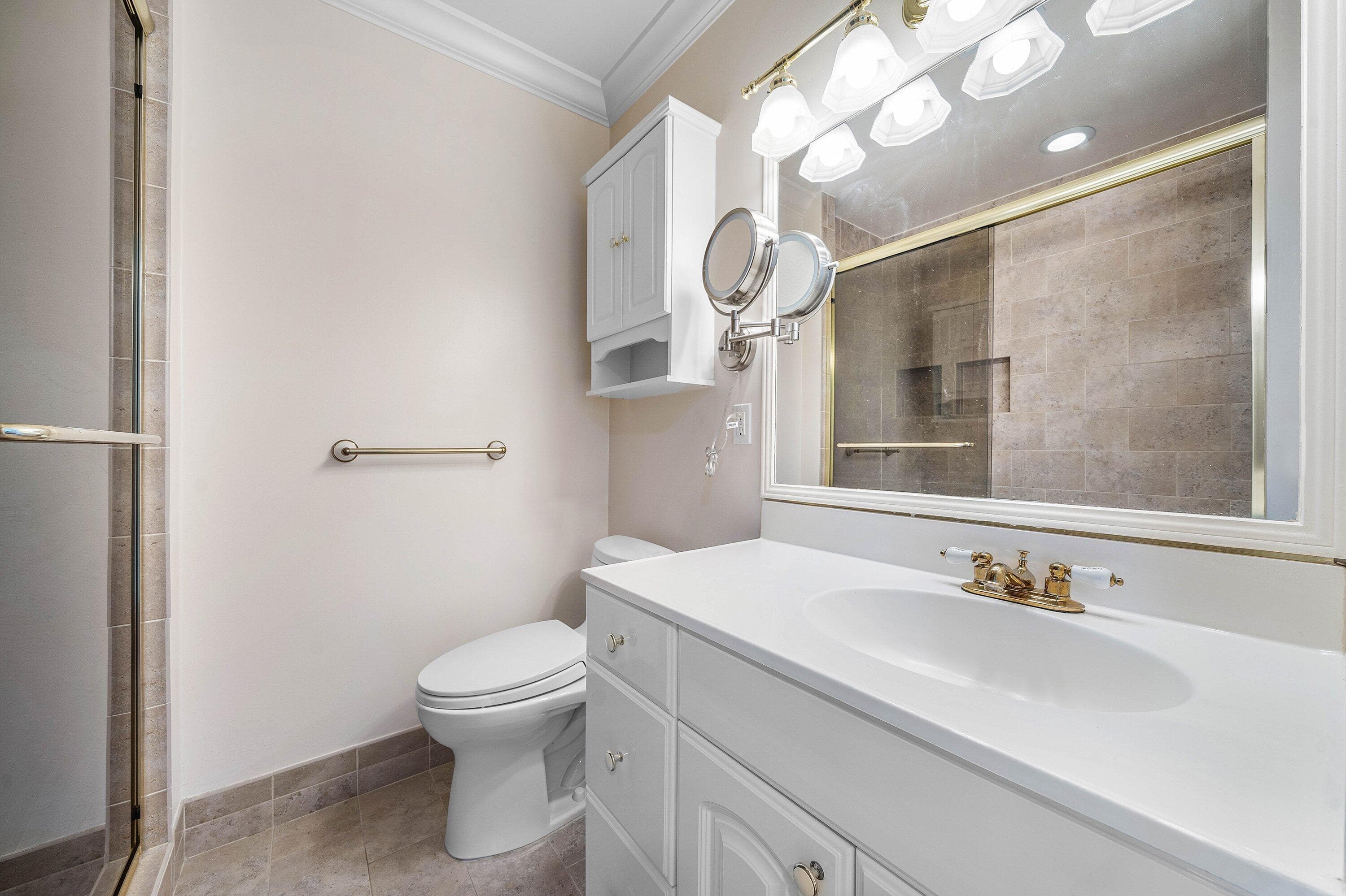 2303 Lowson Boulevard D, Delray Beach, FL 33445 — photo 13 of 27
