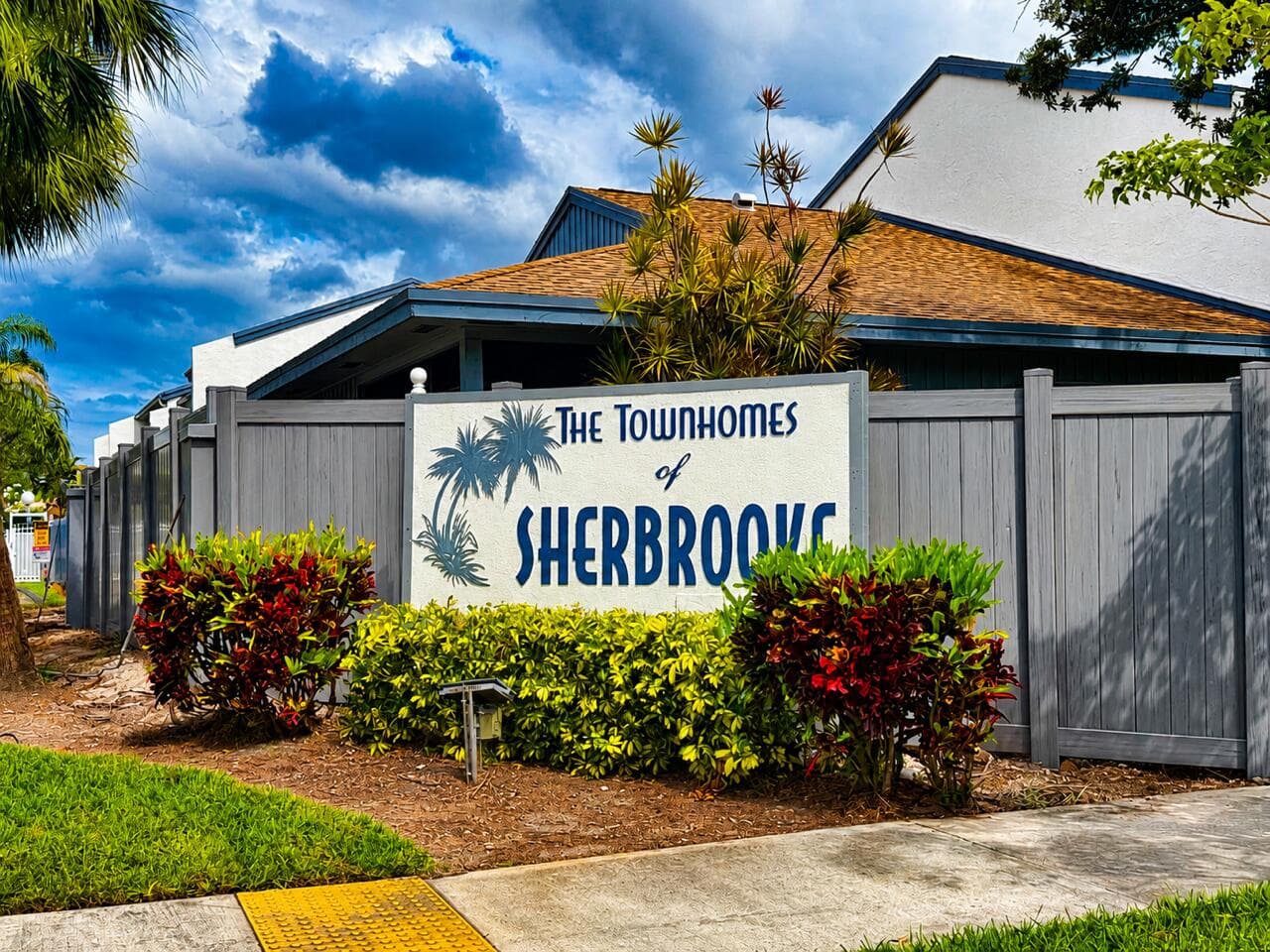 1541 N 14th Terrace, Hollywood, FL 33020 — photo 9 of 85