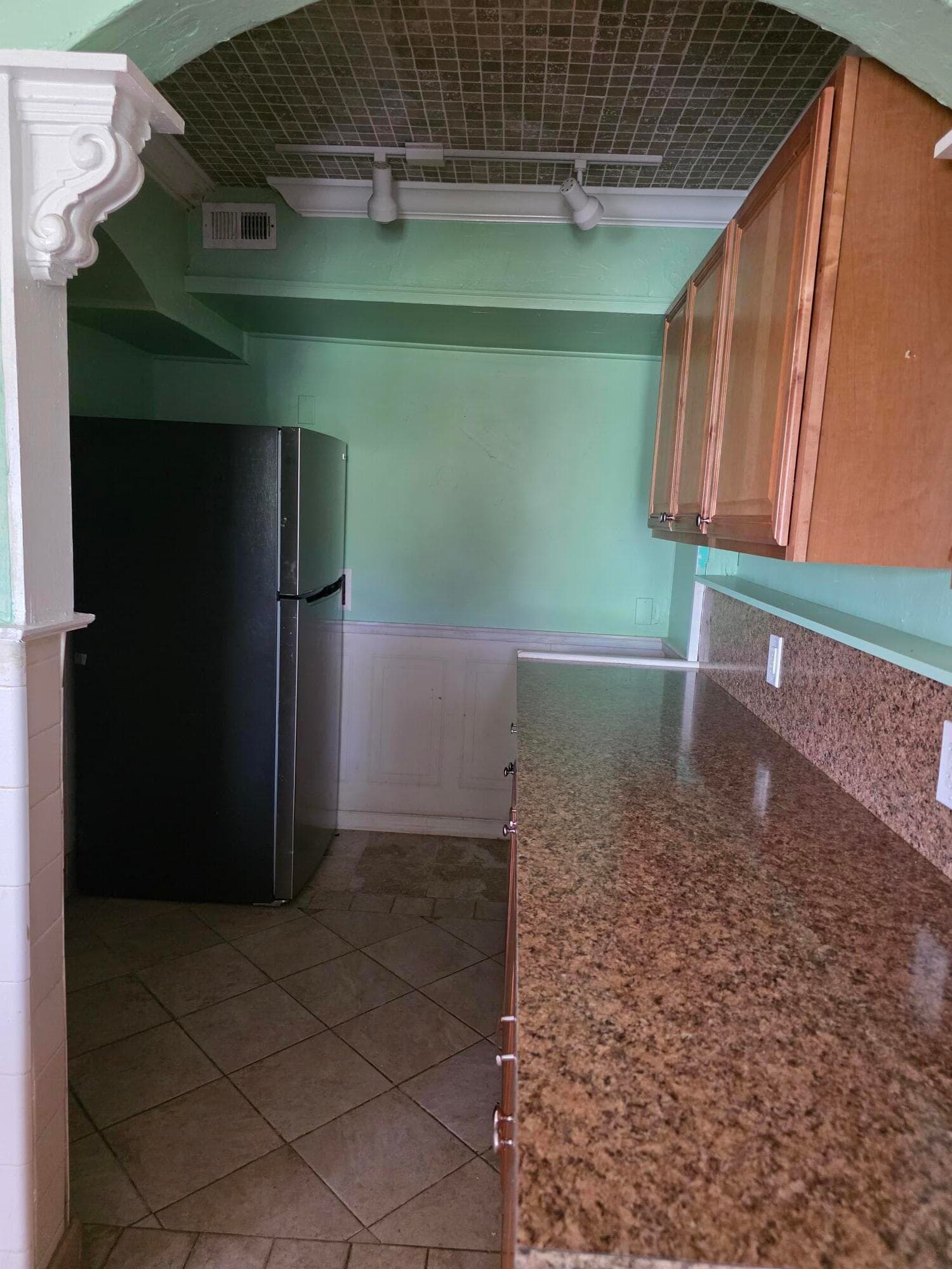 201 S Lakeside Drive, Lake Worth Beach, FL 33460 — photo 17 of 53