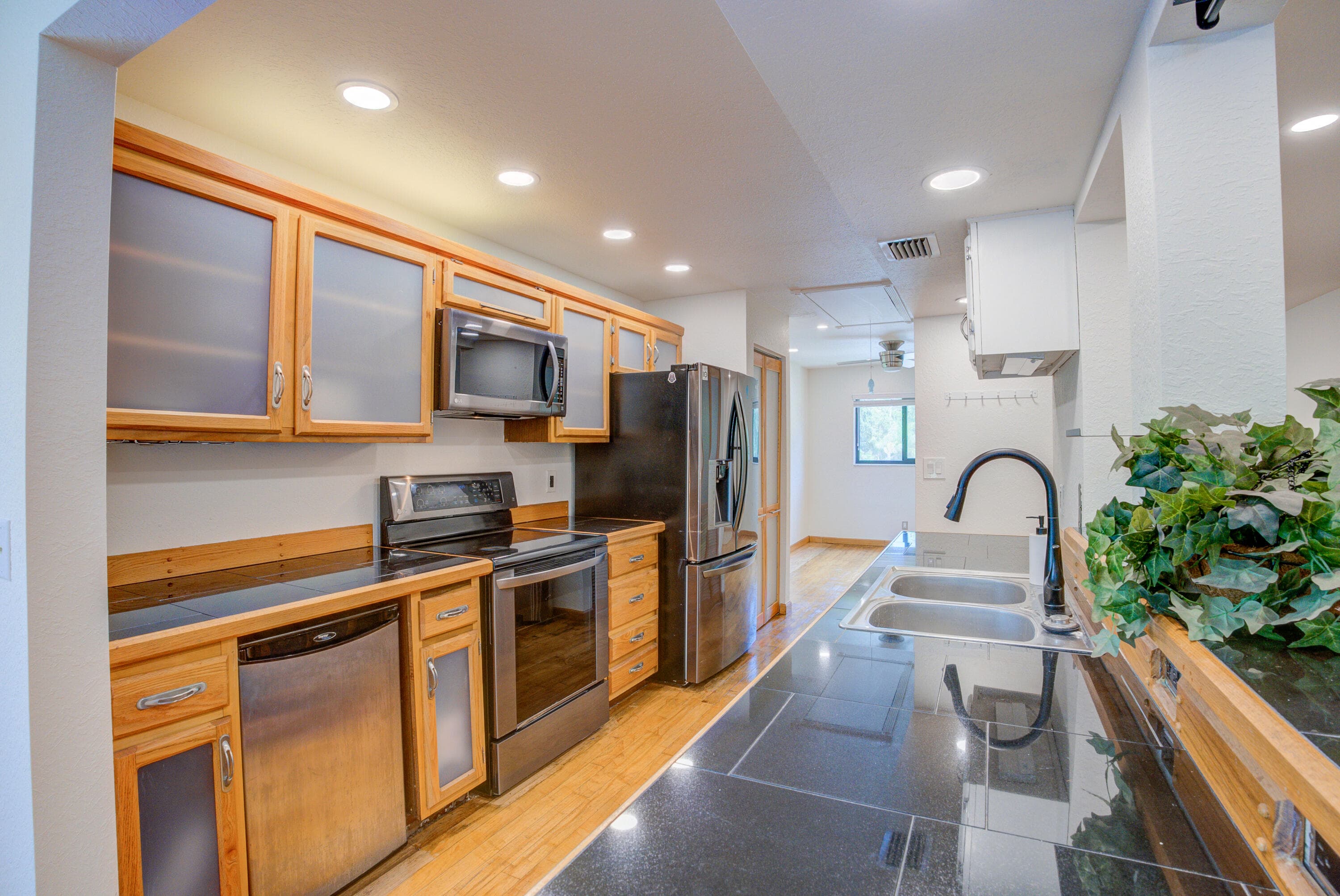 4491 Crystal Lake Drive 201a, Pompano Beach, FL 33064 — photo 9 of 36