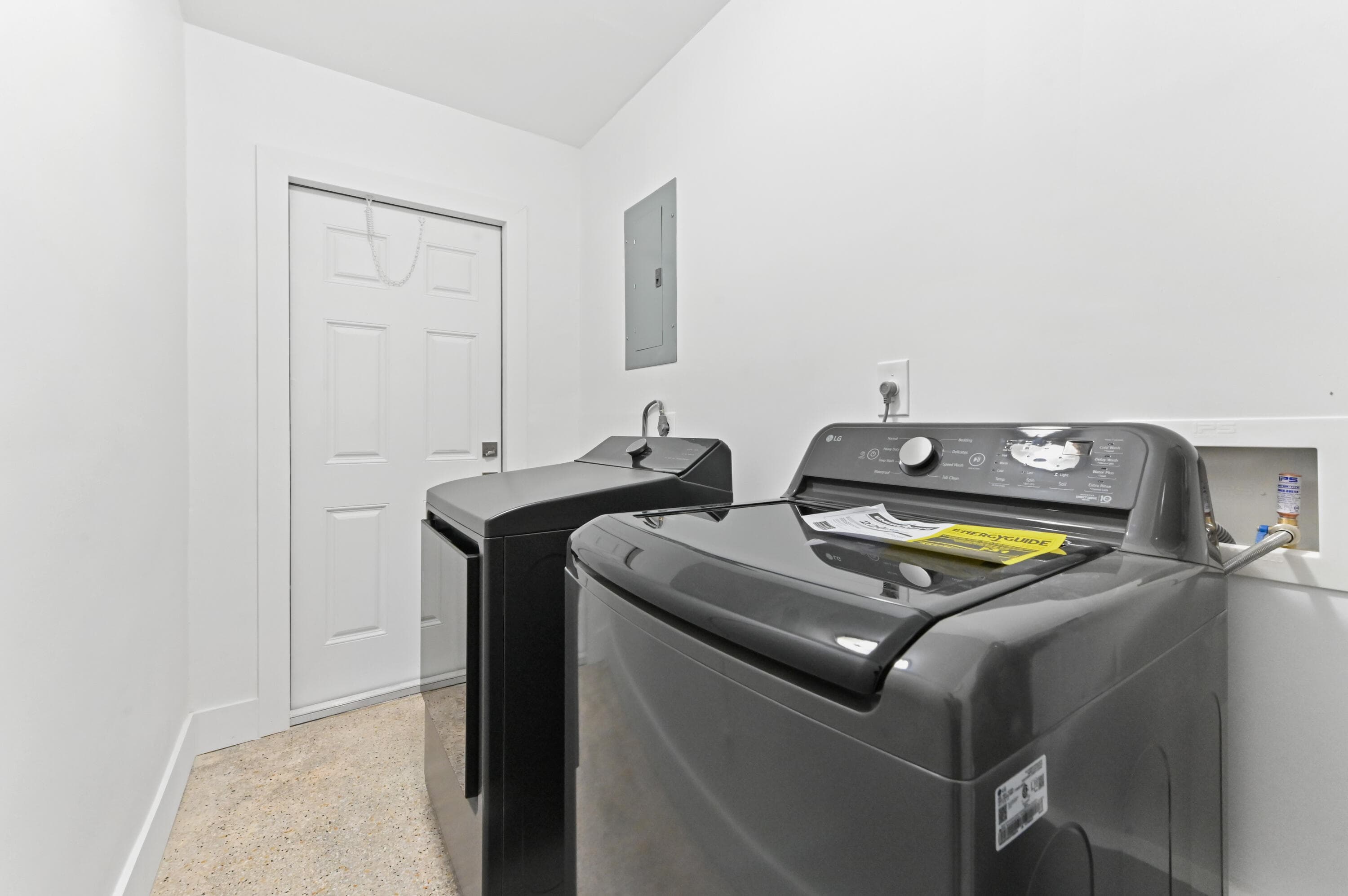 2541 NW 64th Terrace, Margate, FL 33063 — photo 9 of 14